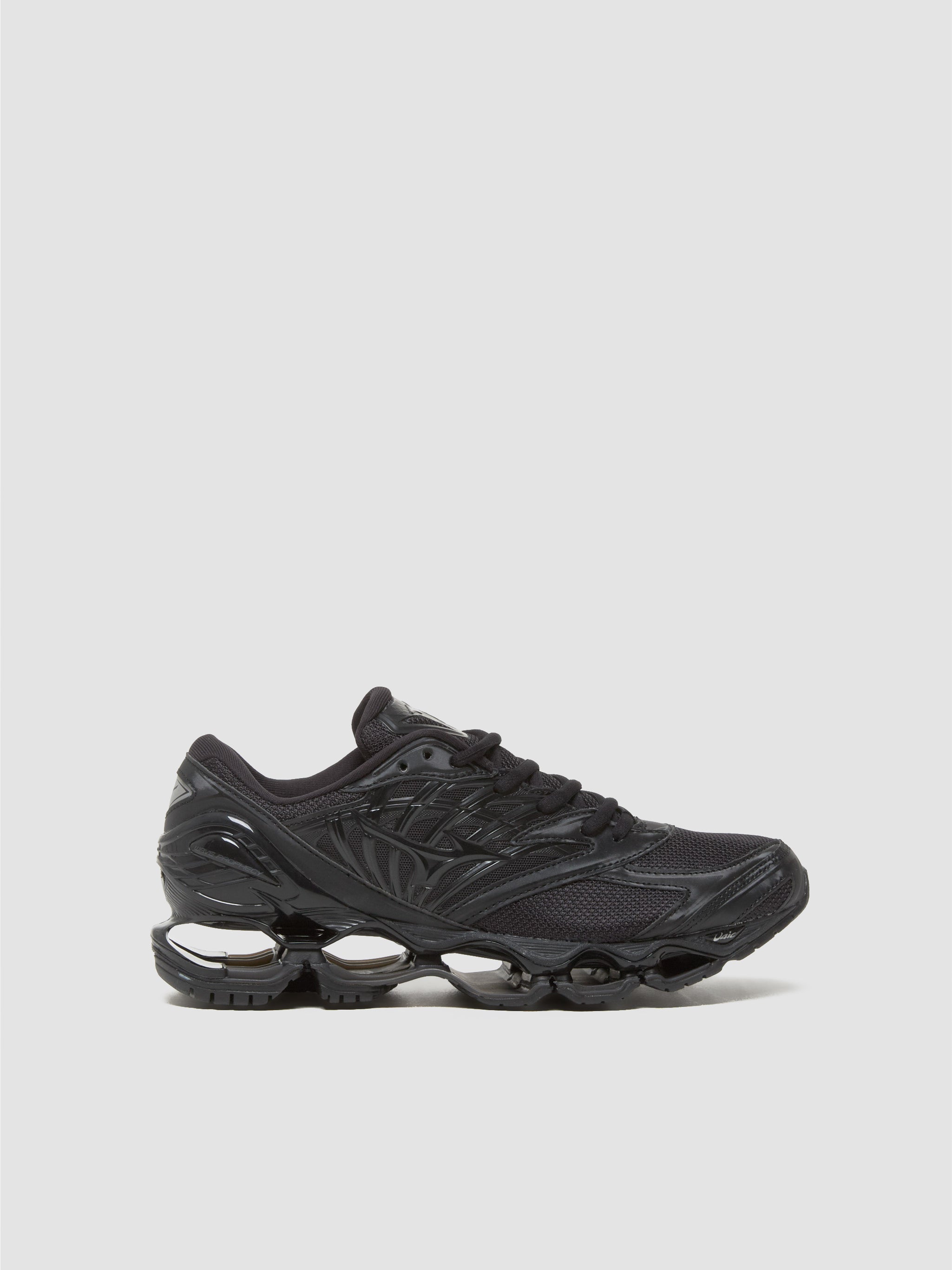 Wave Prophecy LS Sneaker in Black