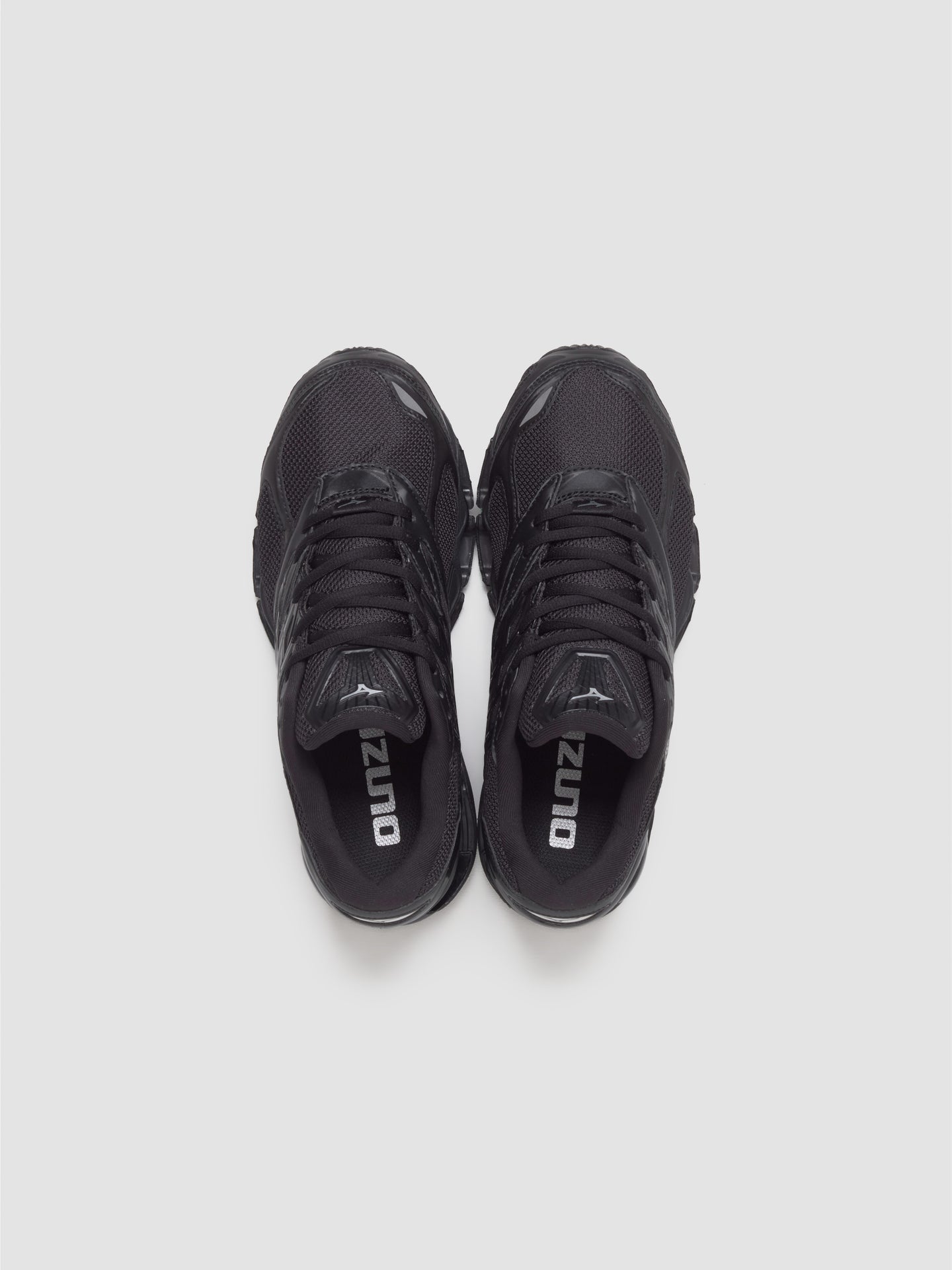 Wave Prophecy LS Sneaker in Black