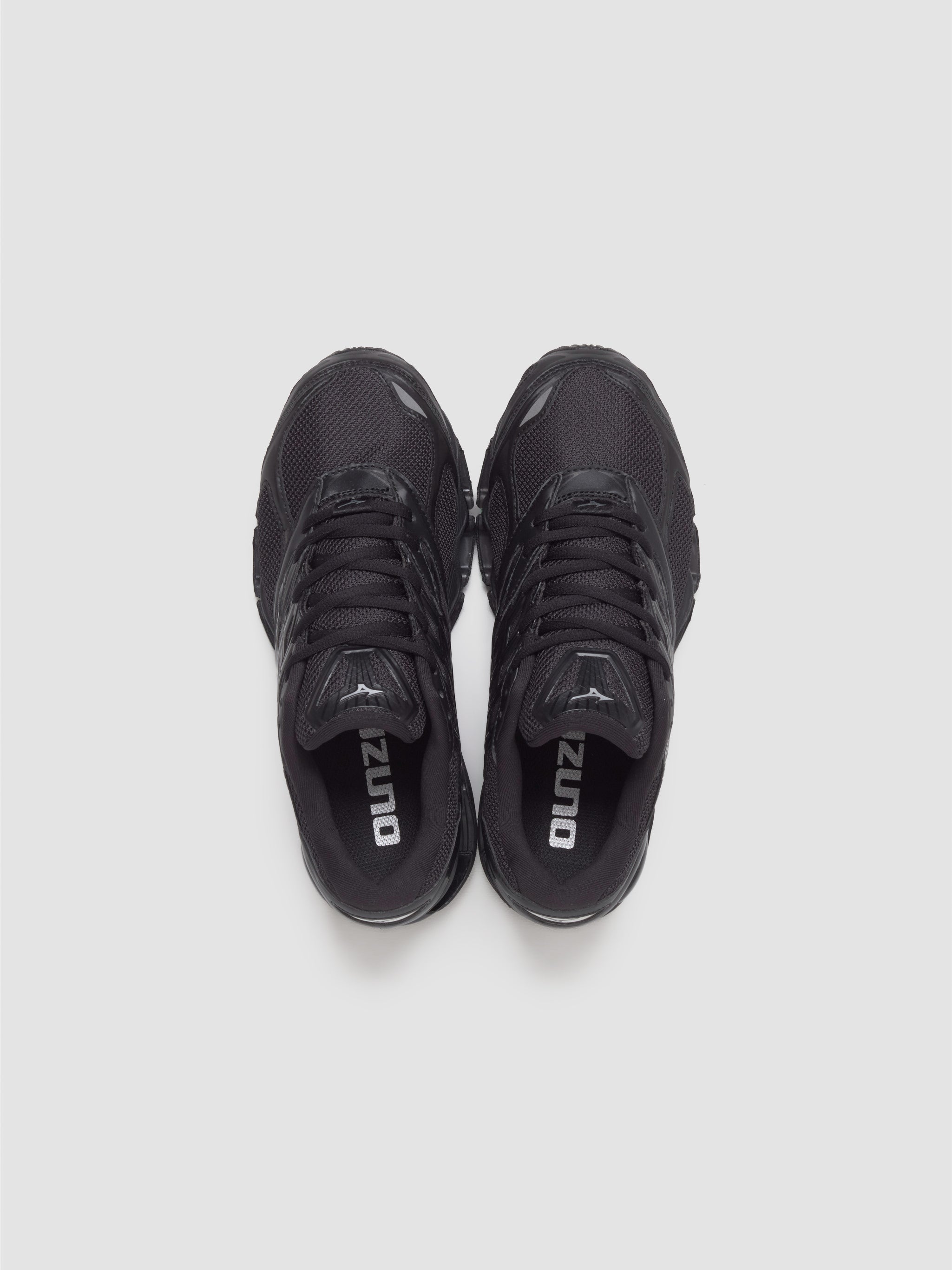 Wave Prophecy LS Sneaker in Black