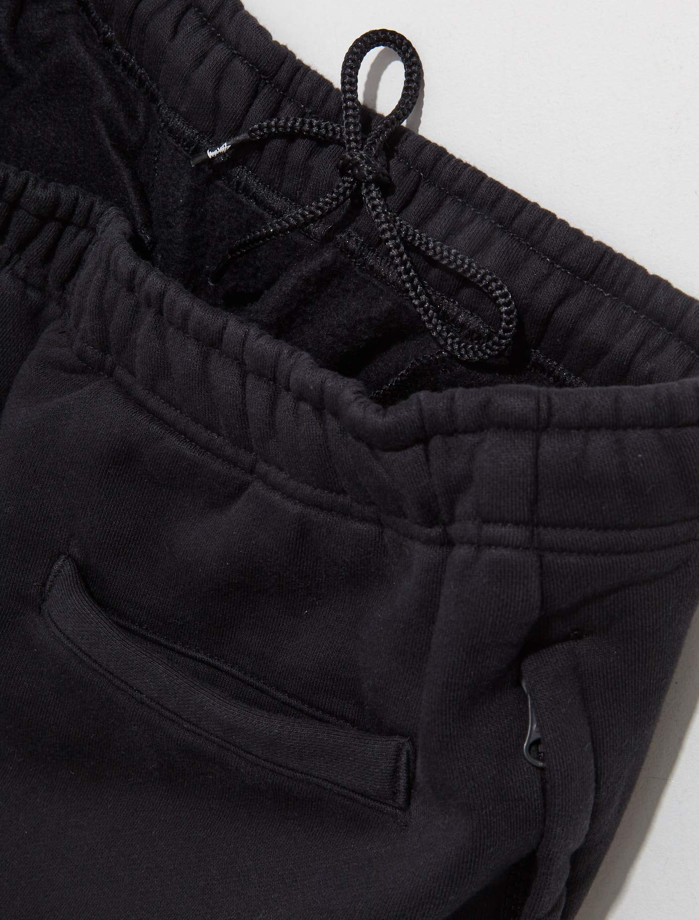 x Stüssy Sweatpants in Black