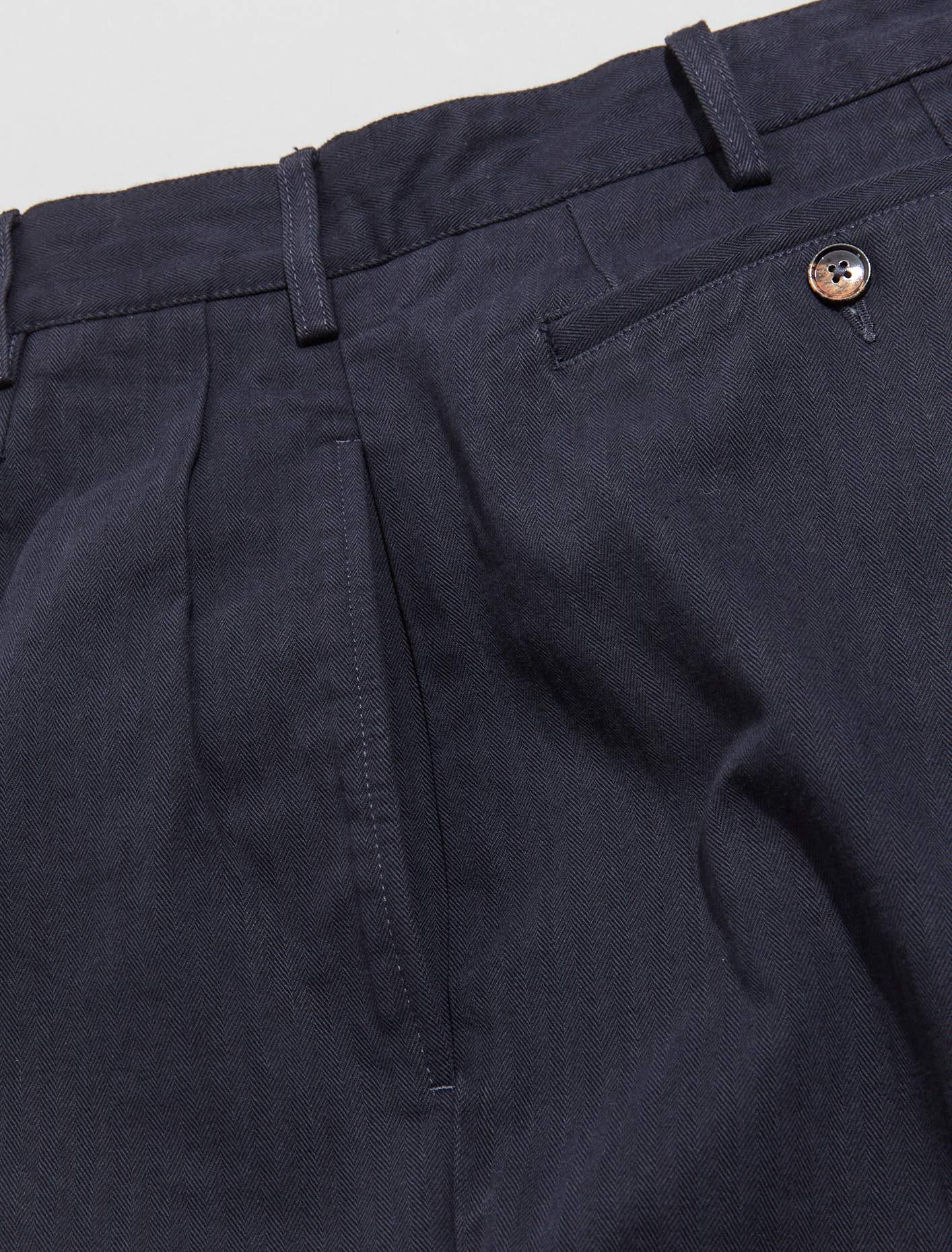 Classic Double-Pleat Herringbone Pant in Navy