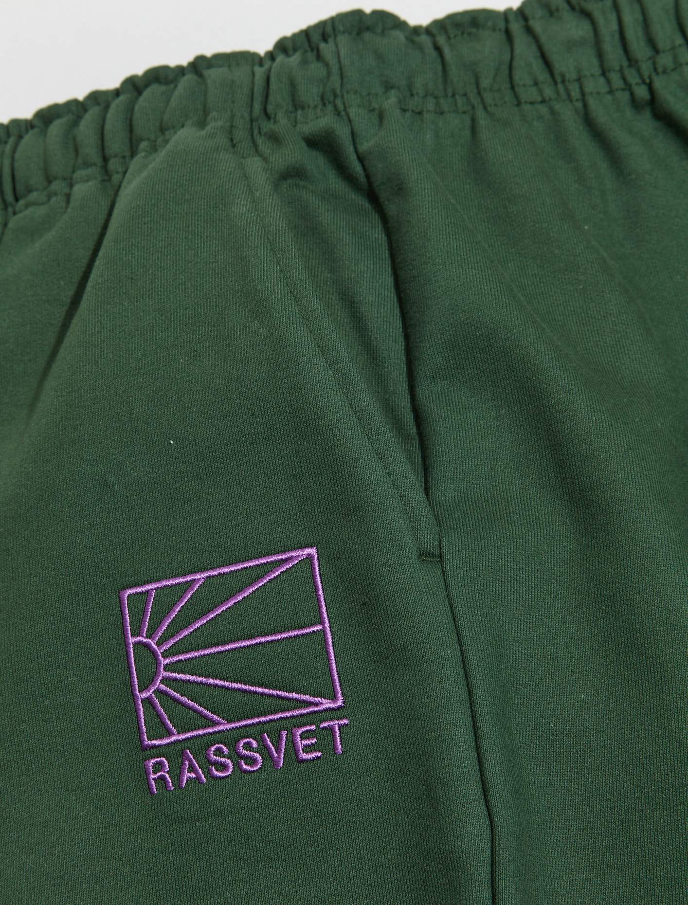 Joggers in Dark Green