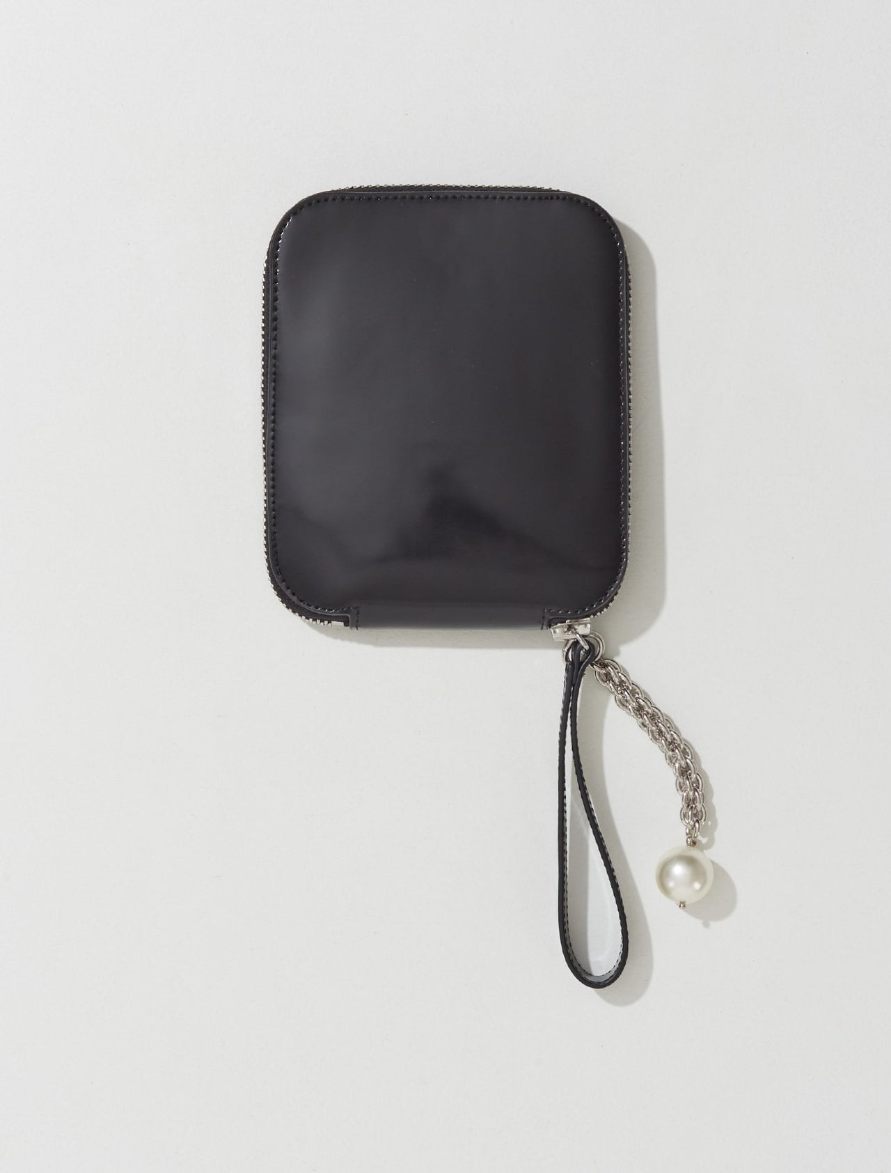 Wallet with Pearl Chain in Black