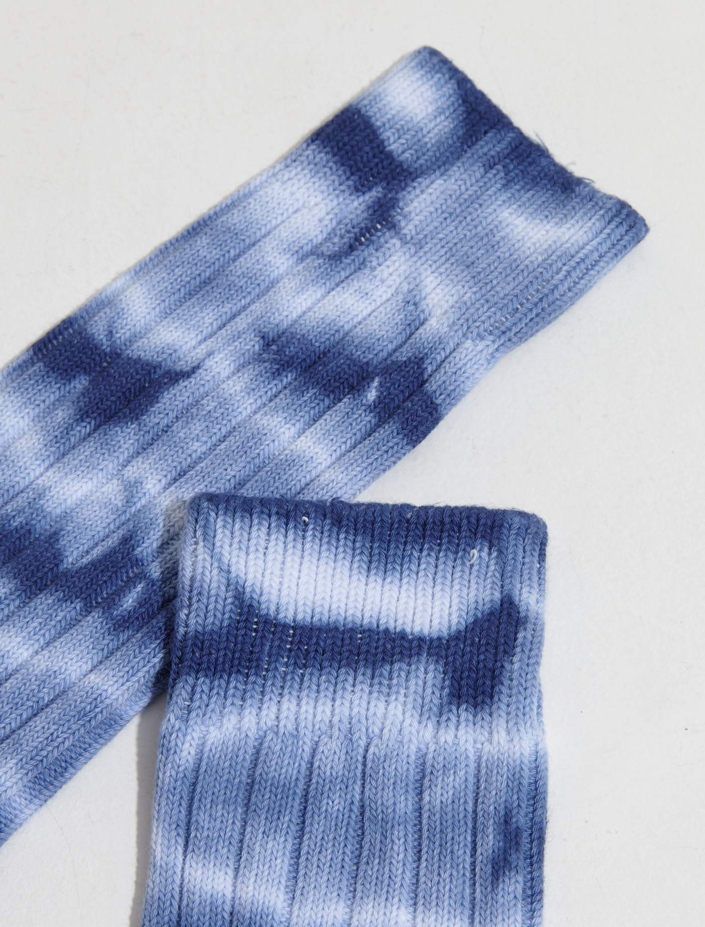 Dyed Ribbed Crew Socks in Indigo