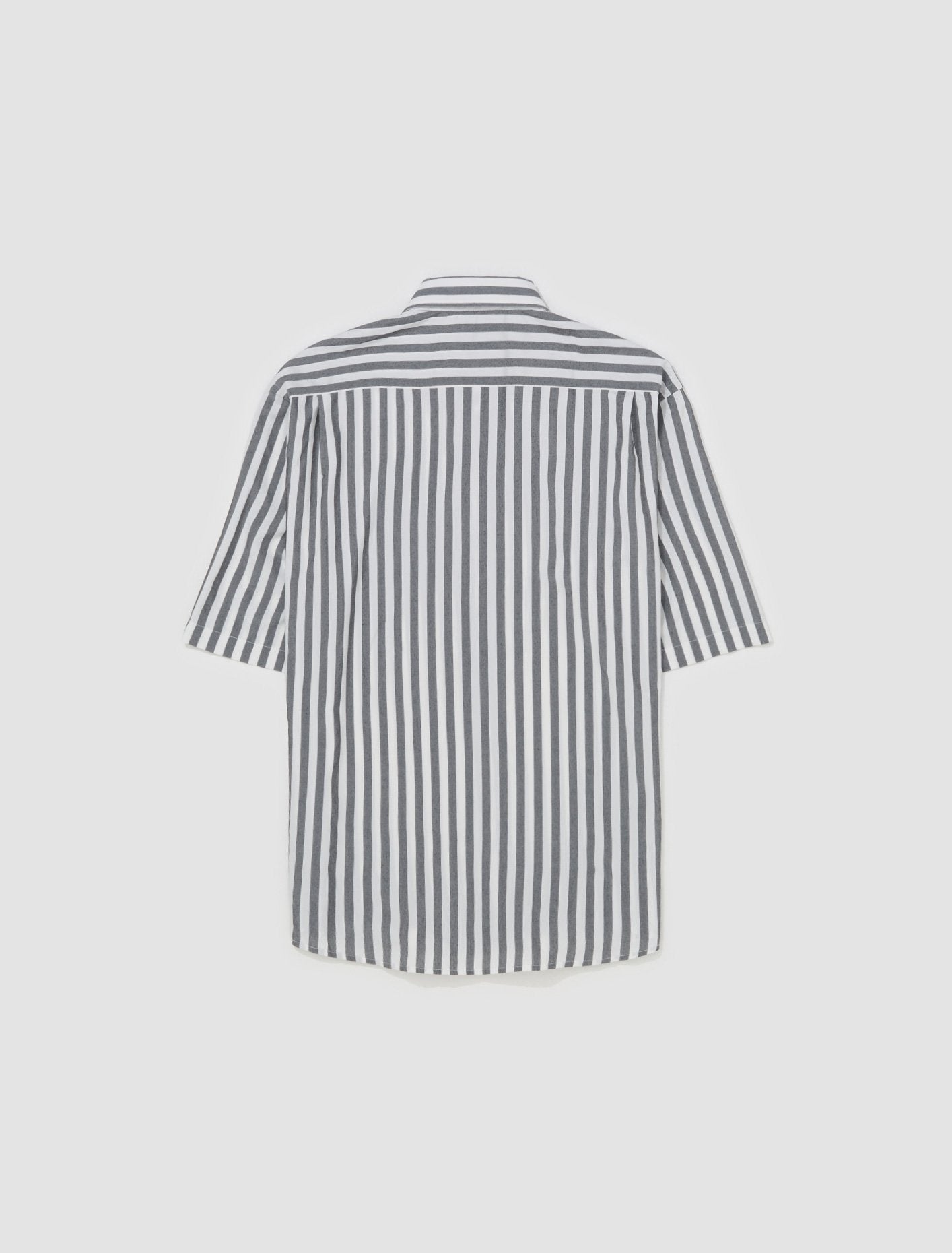 Striped Short Sleeve Shirt in Black & White