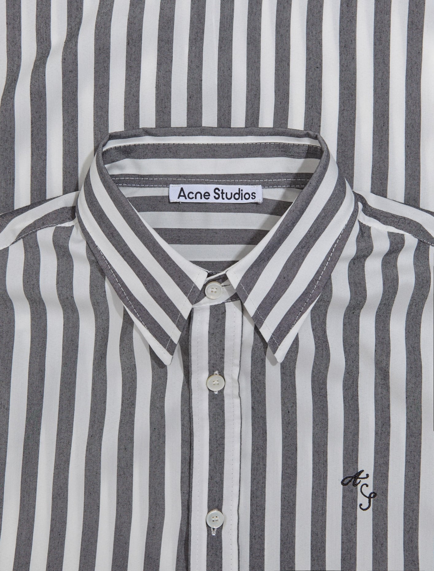 Striped Short Sleeve Shirt in Black & White