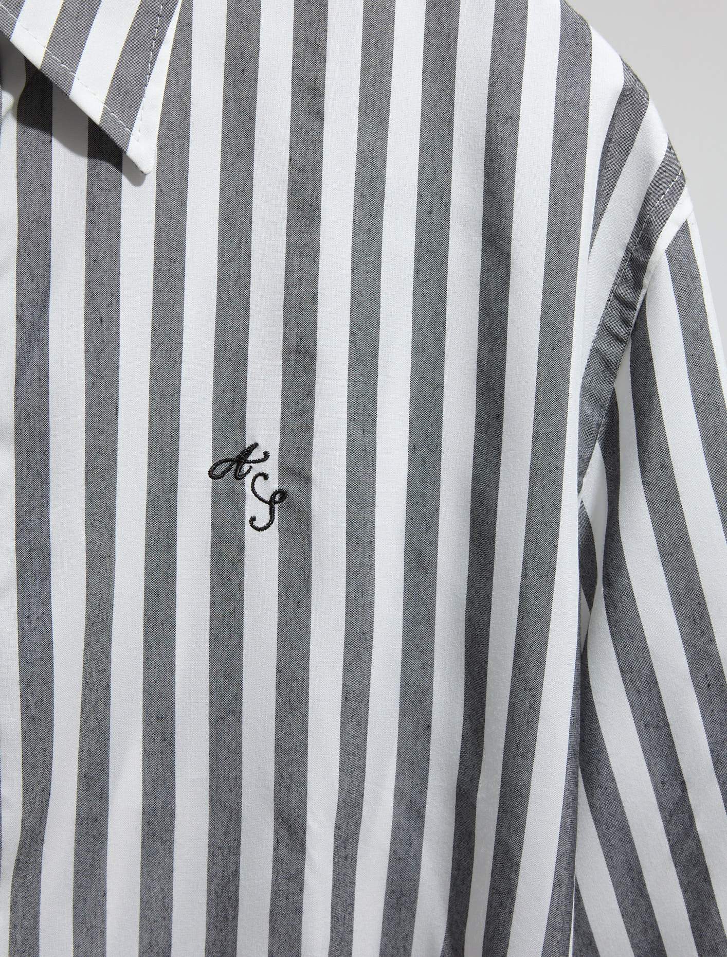 Striped Short Sleeve Shirt in Black & White