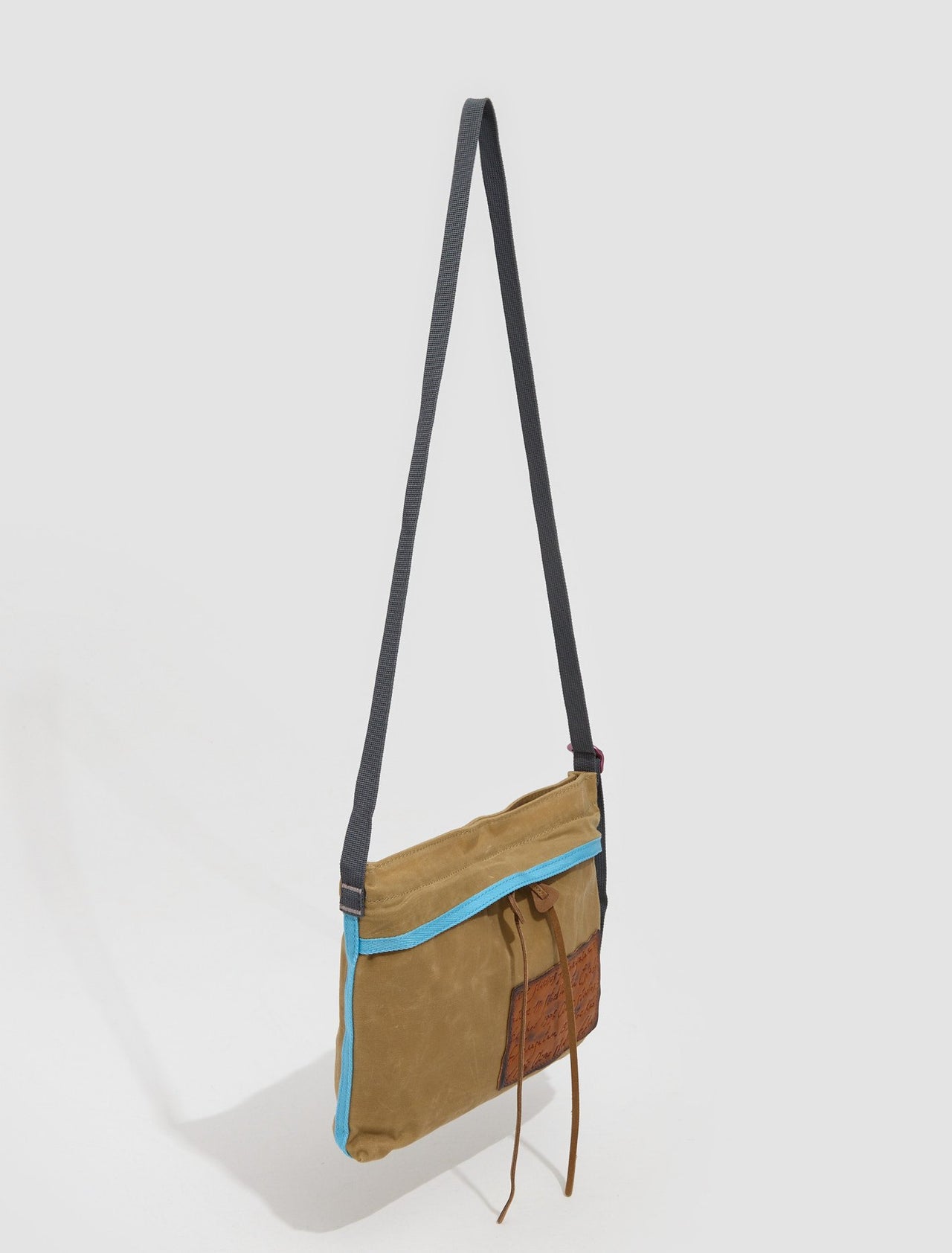 Andemer Crossbody Wax Bag in Beige