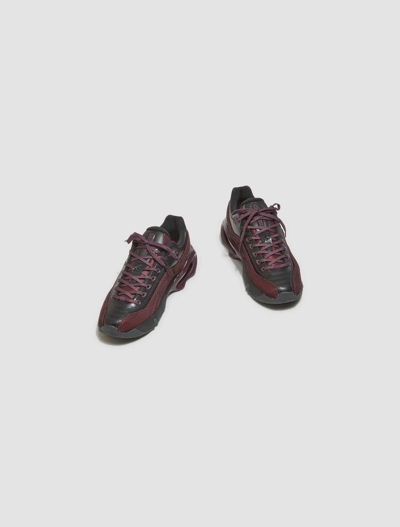 NOVALIS GEL-TEREMOA Sneaker in Obsidian Black & Dahlia