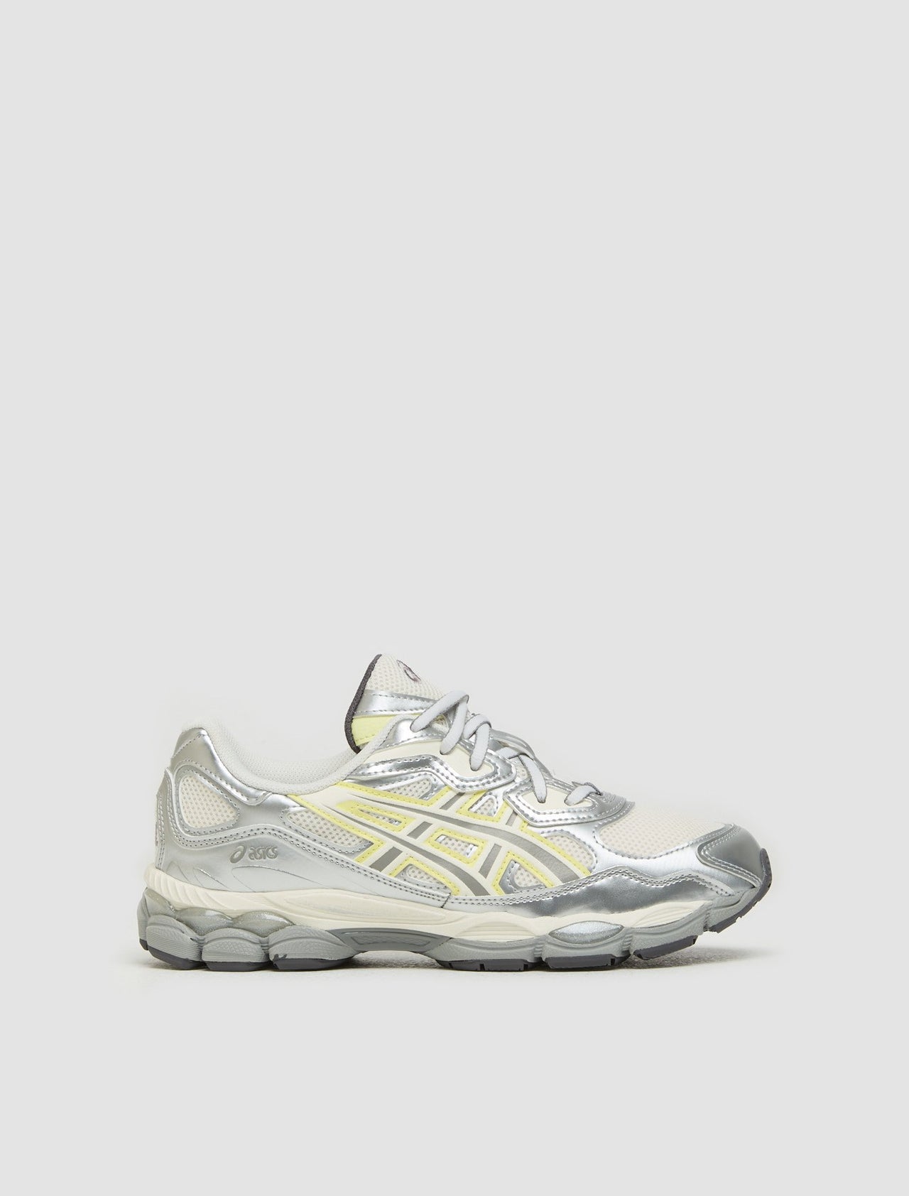 x Emmi GEL-NYC Sneaker in White & Huddle Yellow