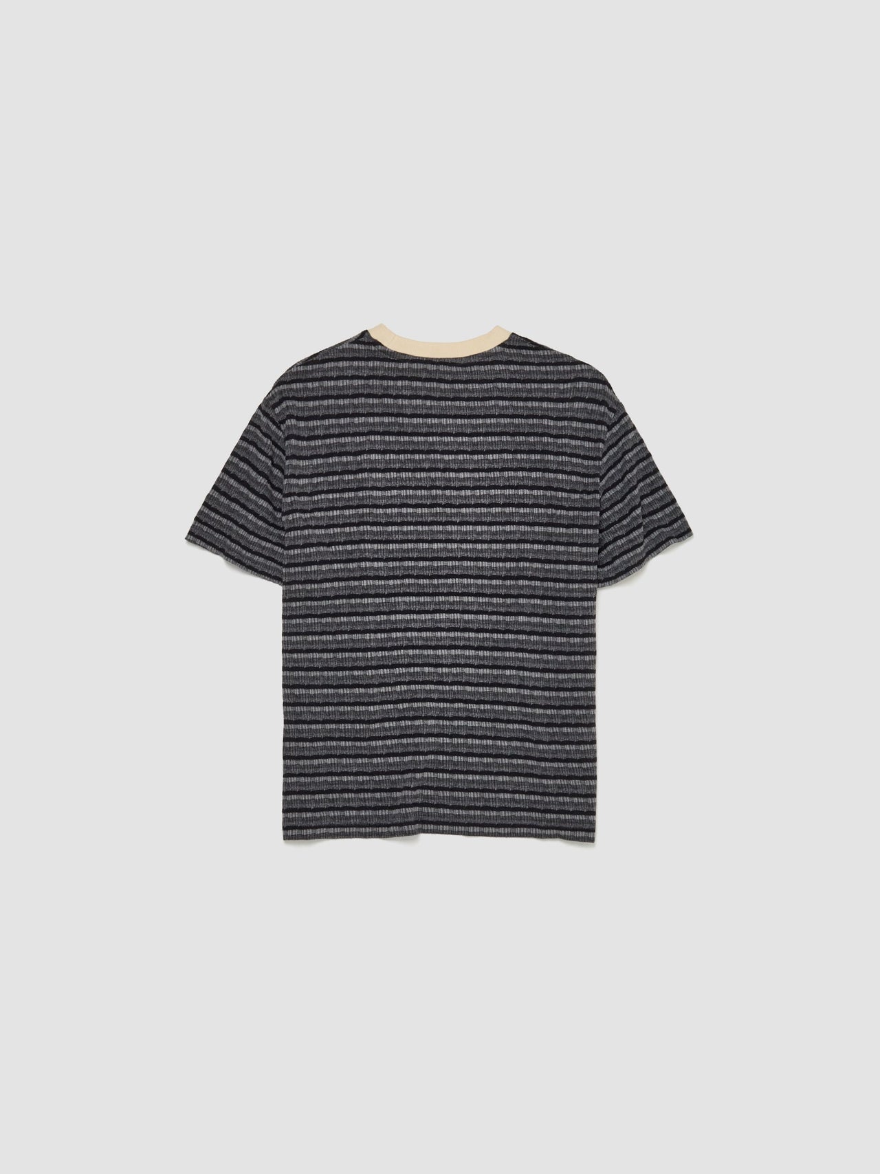 Pruned Short Sleeve T-Shirt in Charcoal