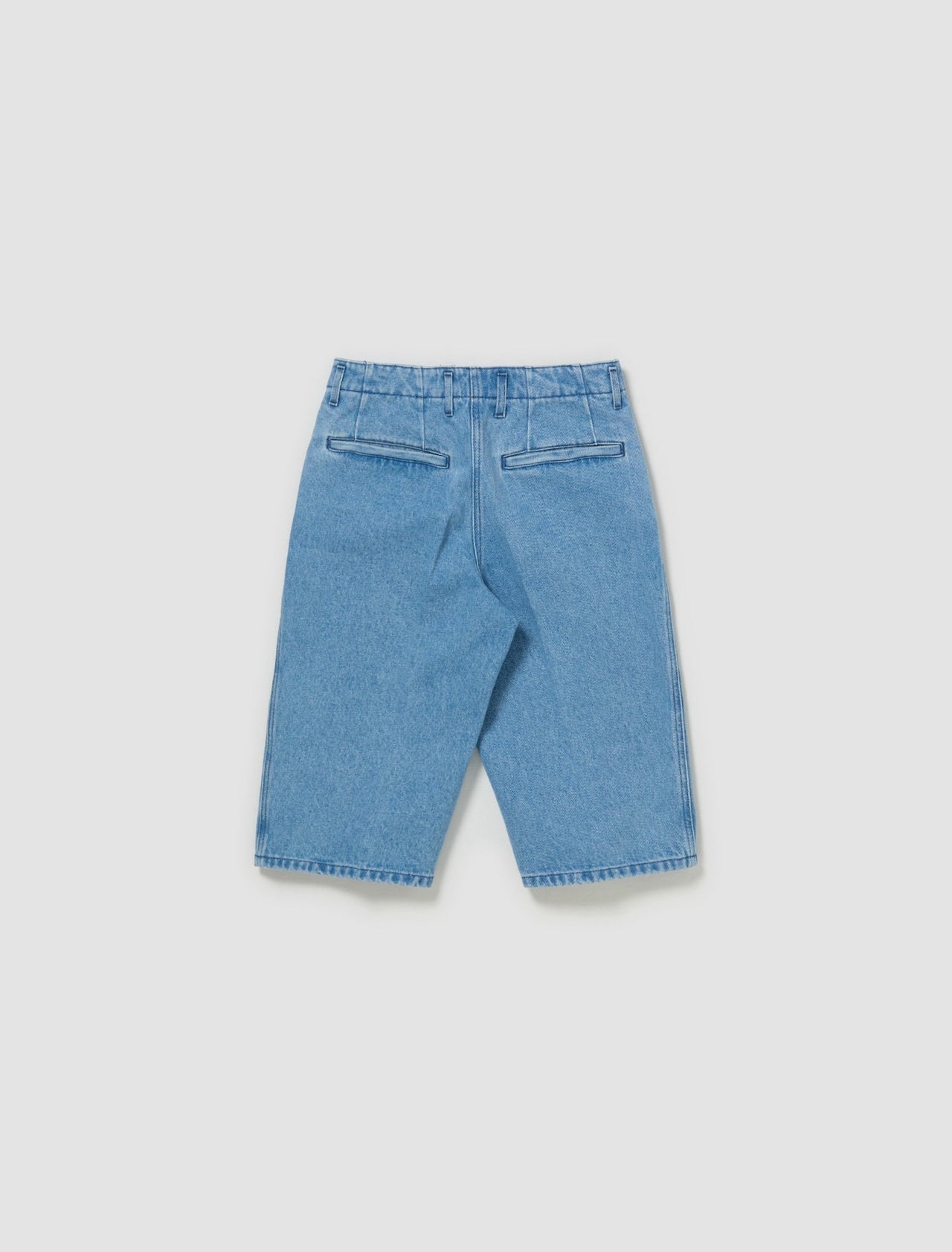 Parchias Shorts in Light Blue