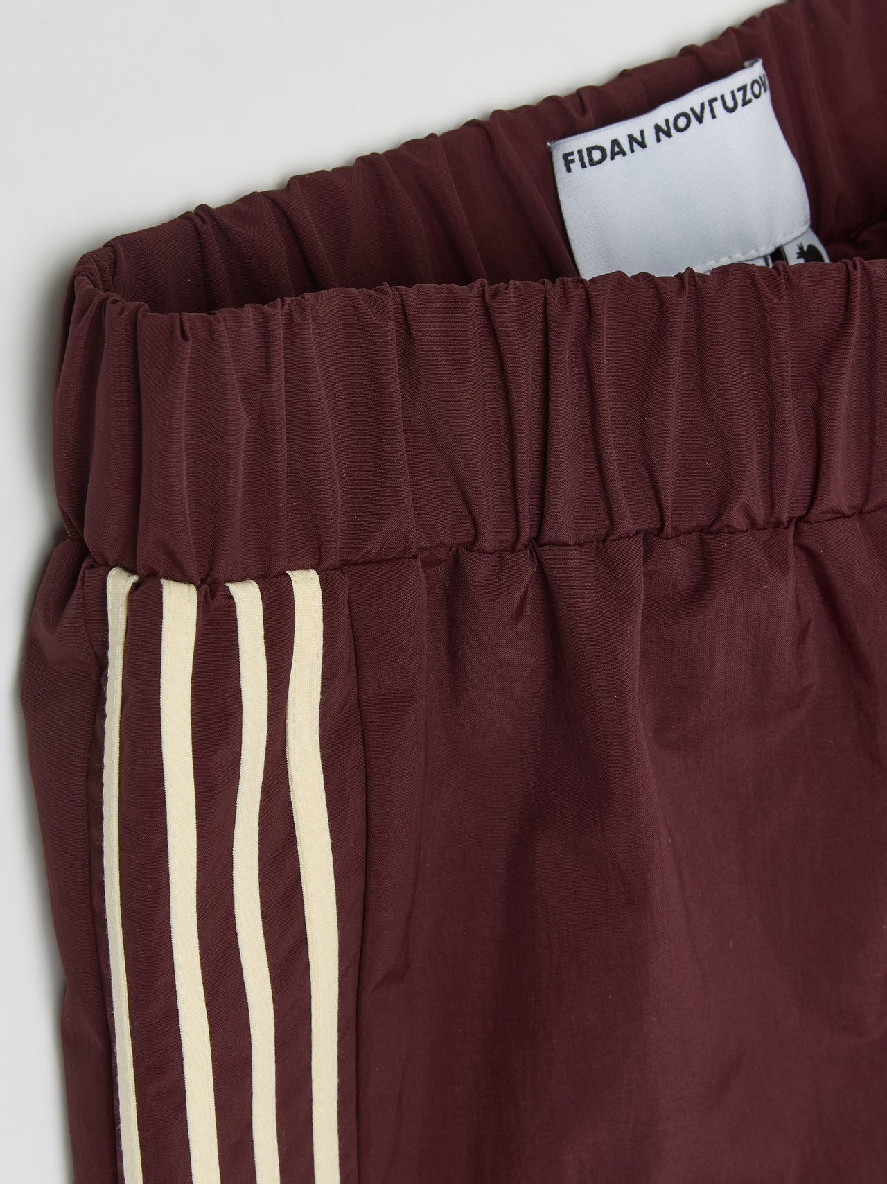 Giada Bow Shorts in Burgundy