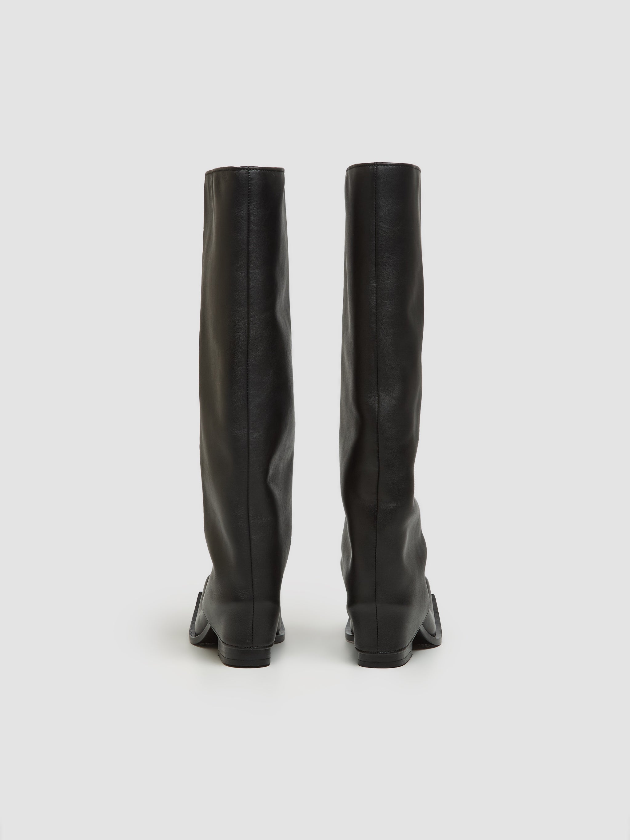 Havva Boots in Black