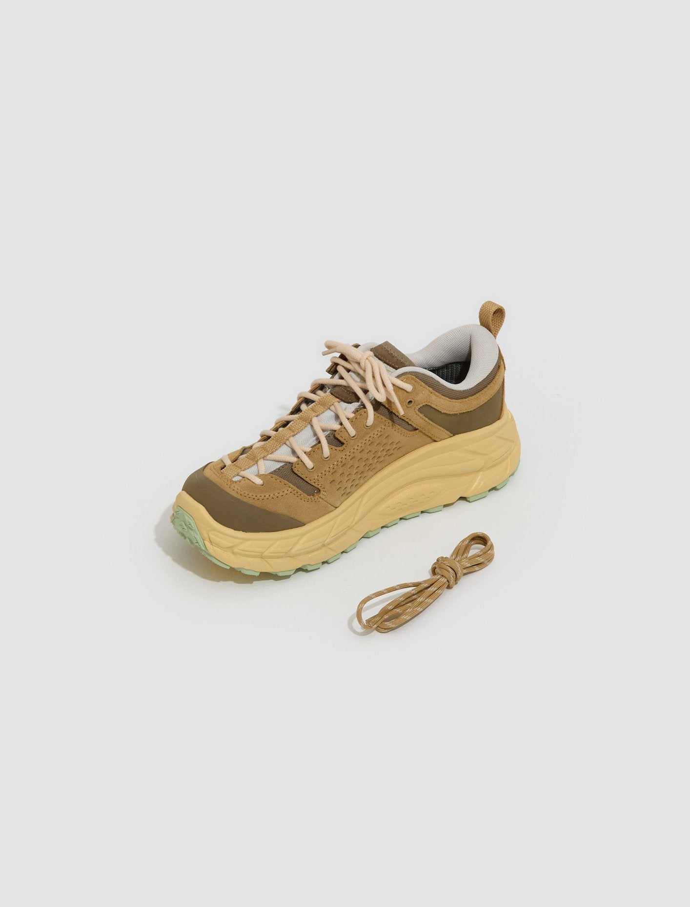 Tor Ultra Low Sneaker in Wheat