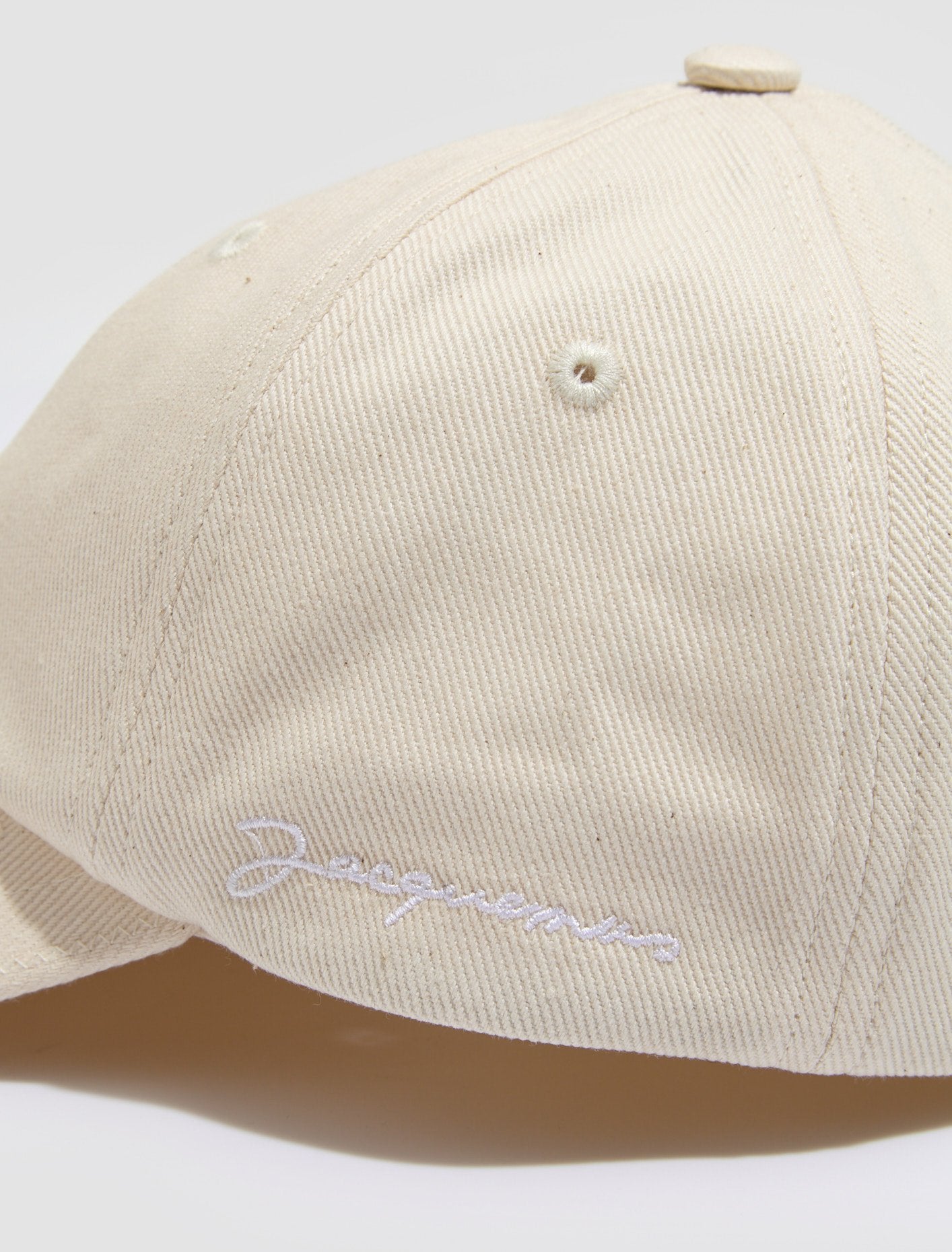 La Casquette in Off-White