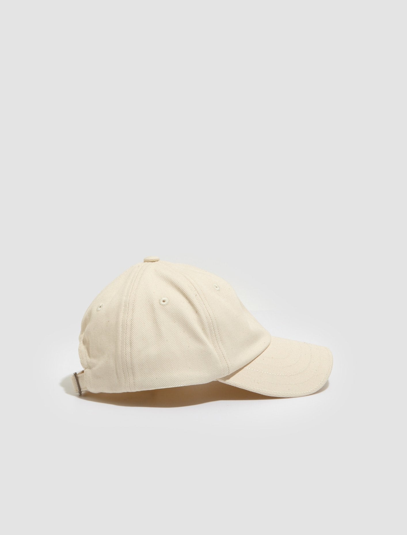 La Casquette in Off-White