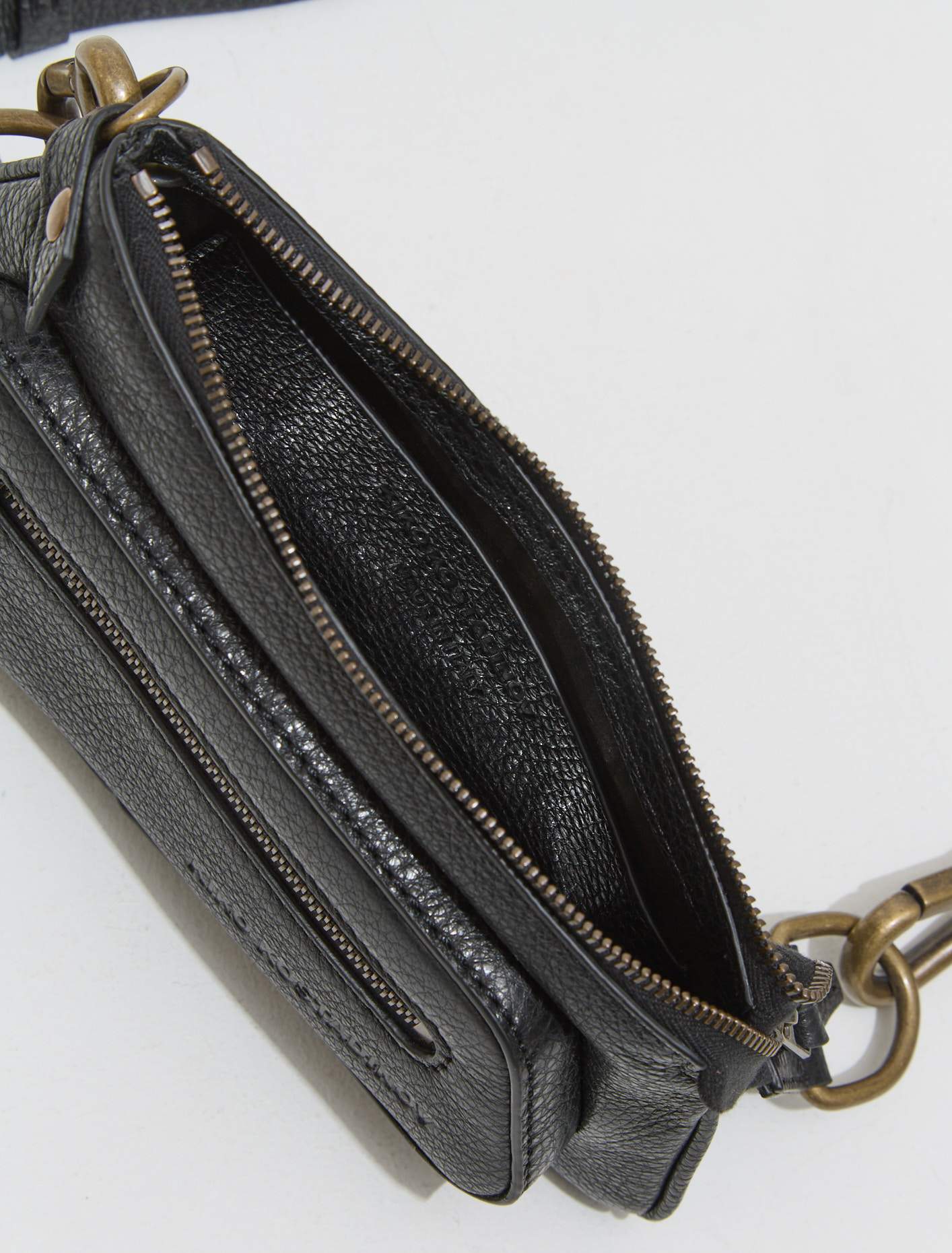 Amlen Pochette in Black Obsidian