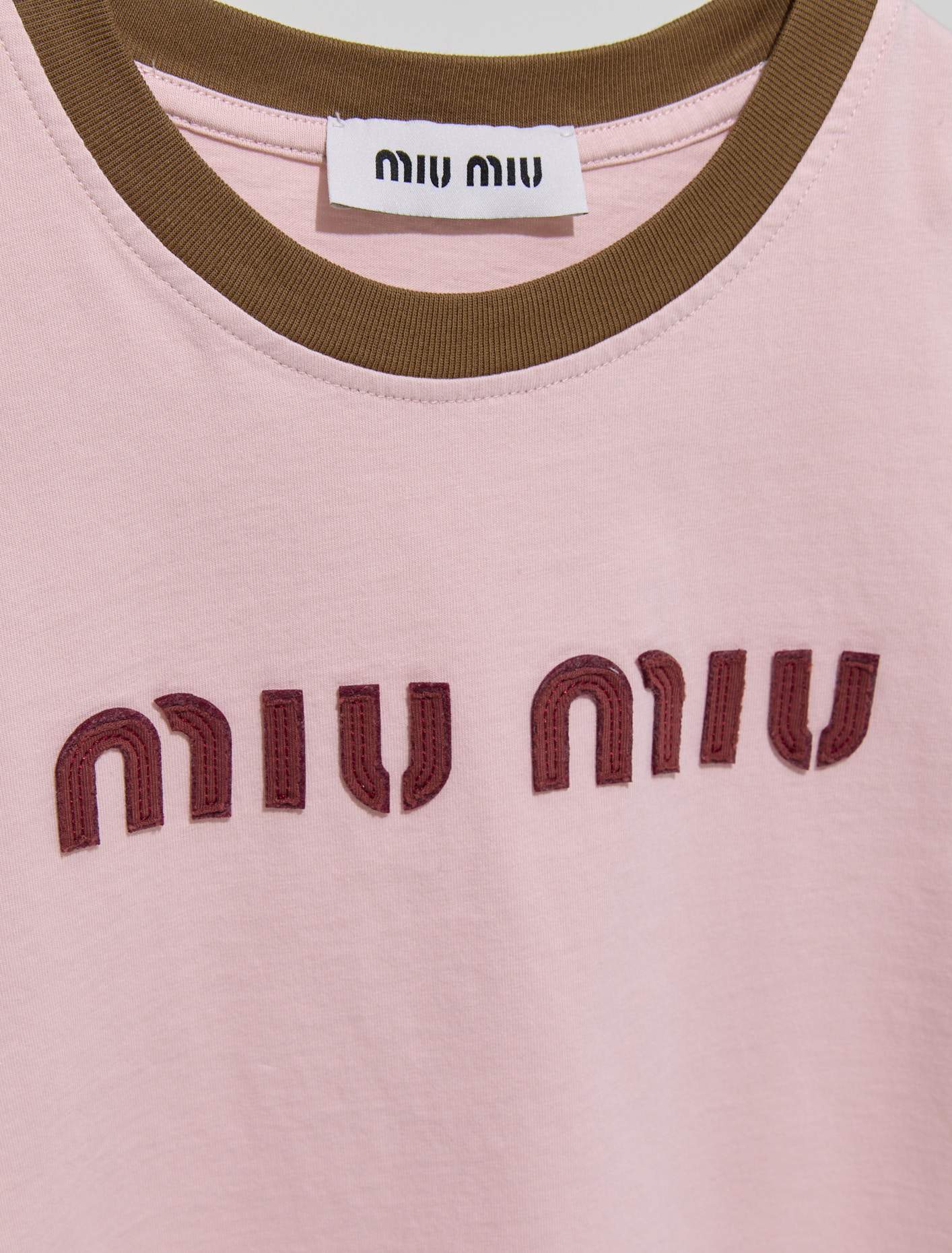 Cropped Logo T-Shirt in Pink & Khaki