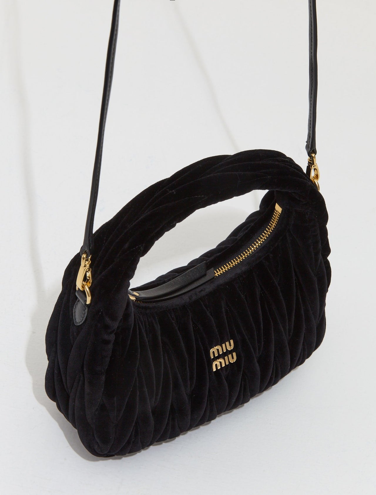 Wander Hobo Bag in Black