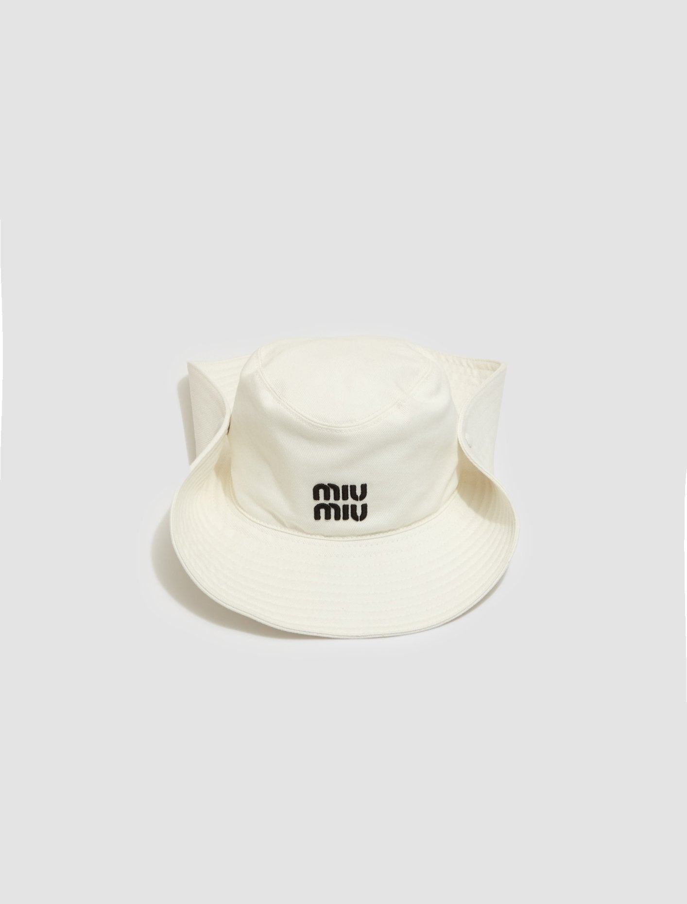 Drill Logo Hat in White