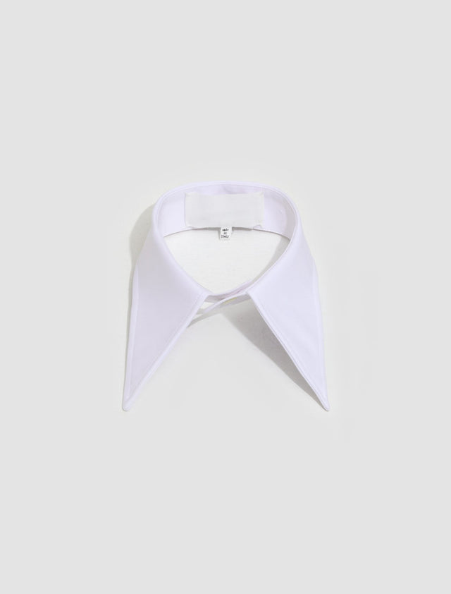 Collar in White