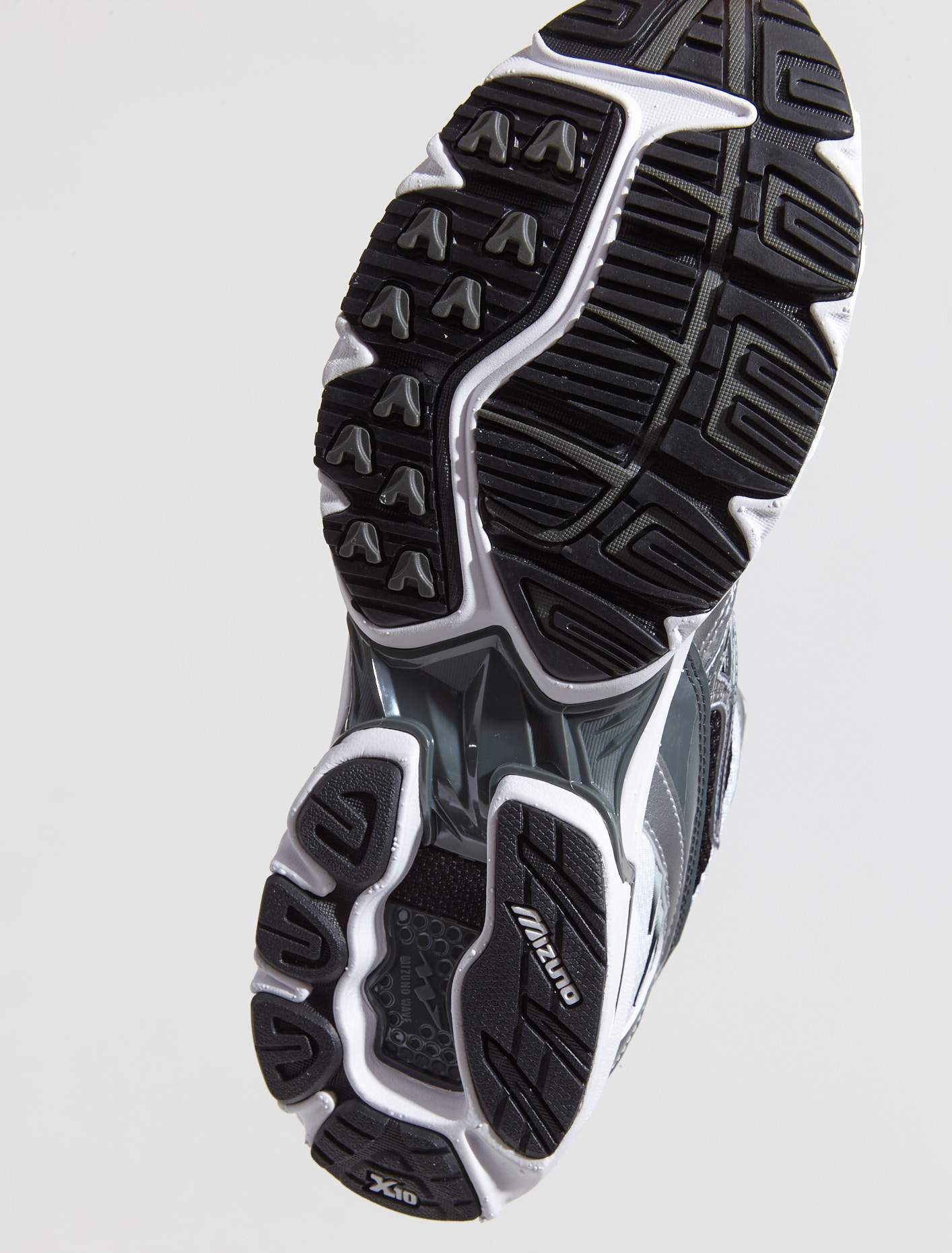 Mizuno Wave Rider 10 Sneaker in White Black D1GA210405 – Voo