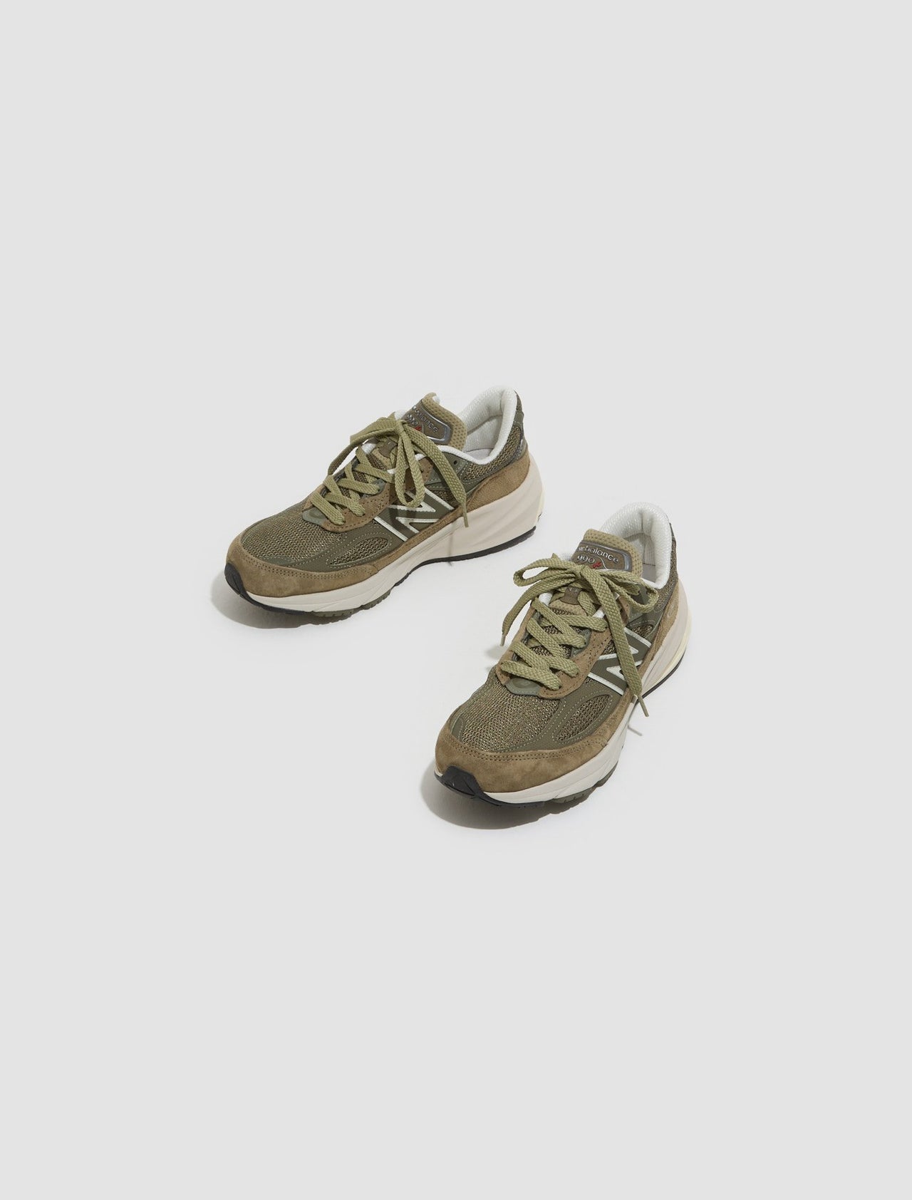 U990 v6 'Made in USA' Sneaker in True Camo