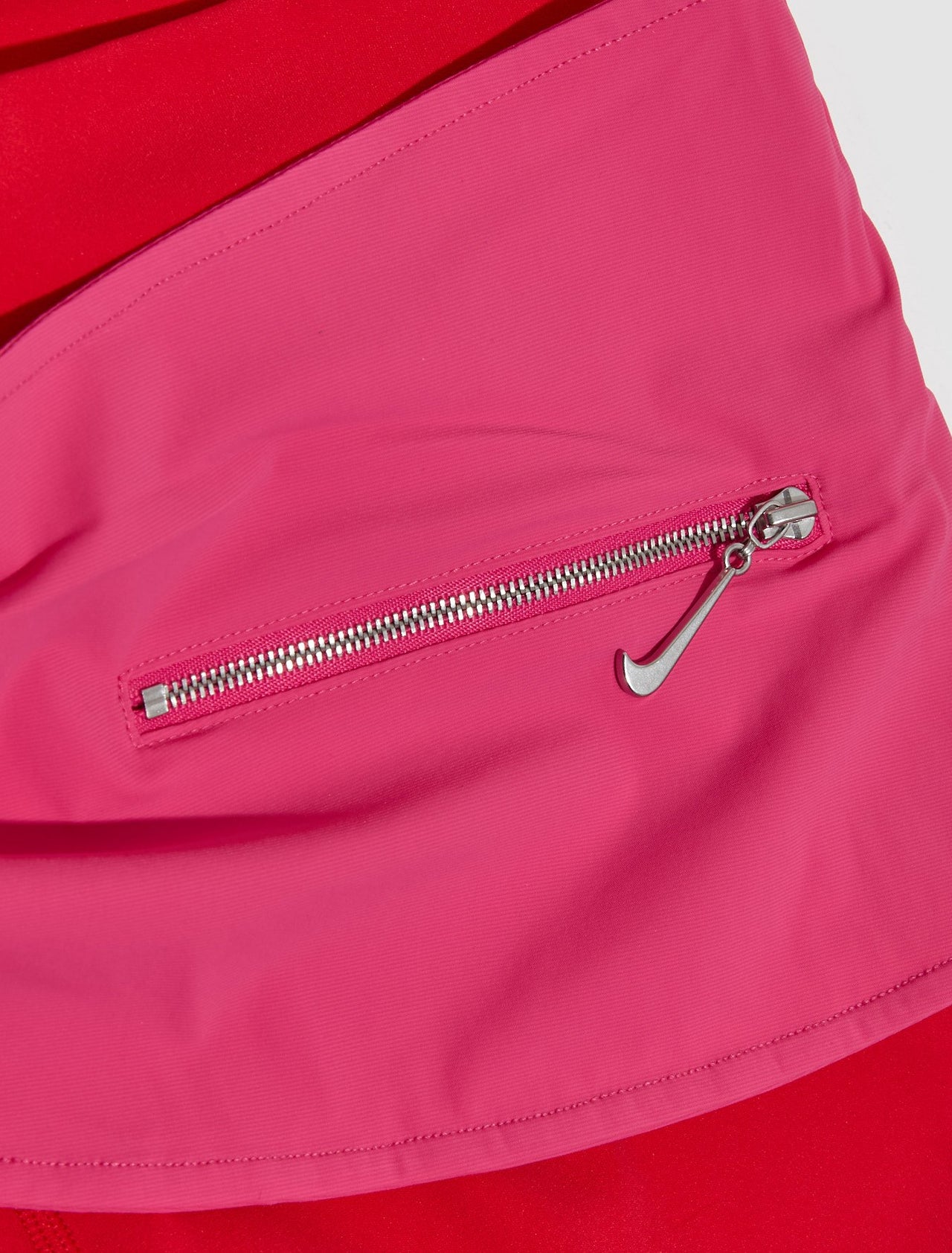 x Jacquemus Women's Pareo Shorts in University Red & Watermelon