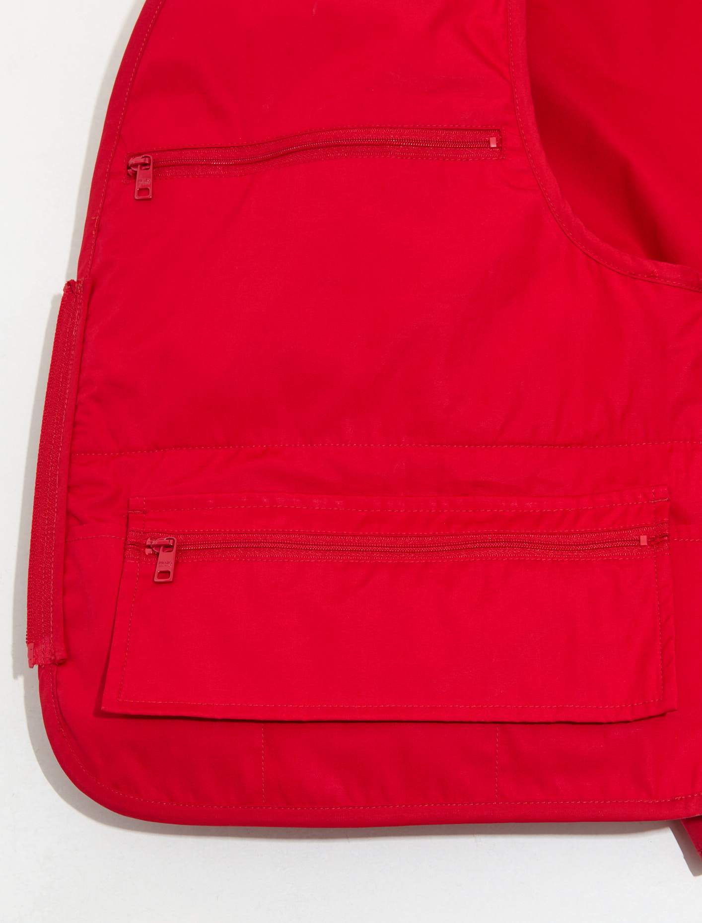 Outwear Vest with Pockets in Red