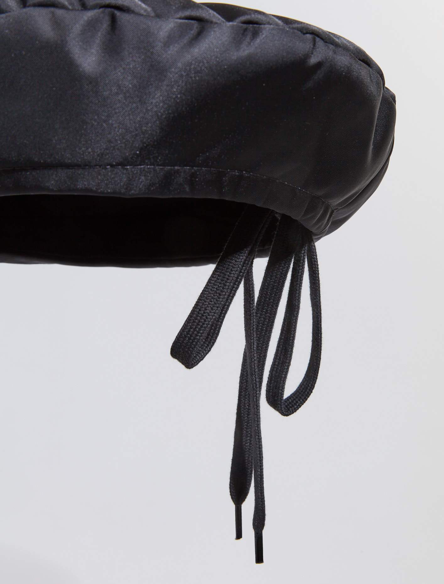 Re-Nylon Beret in Black