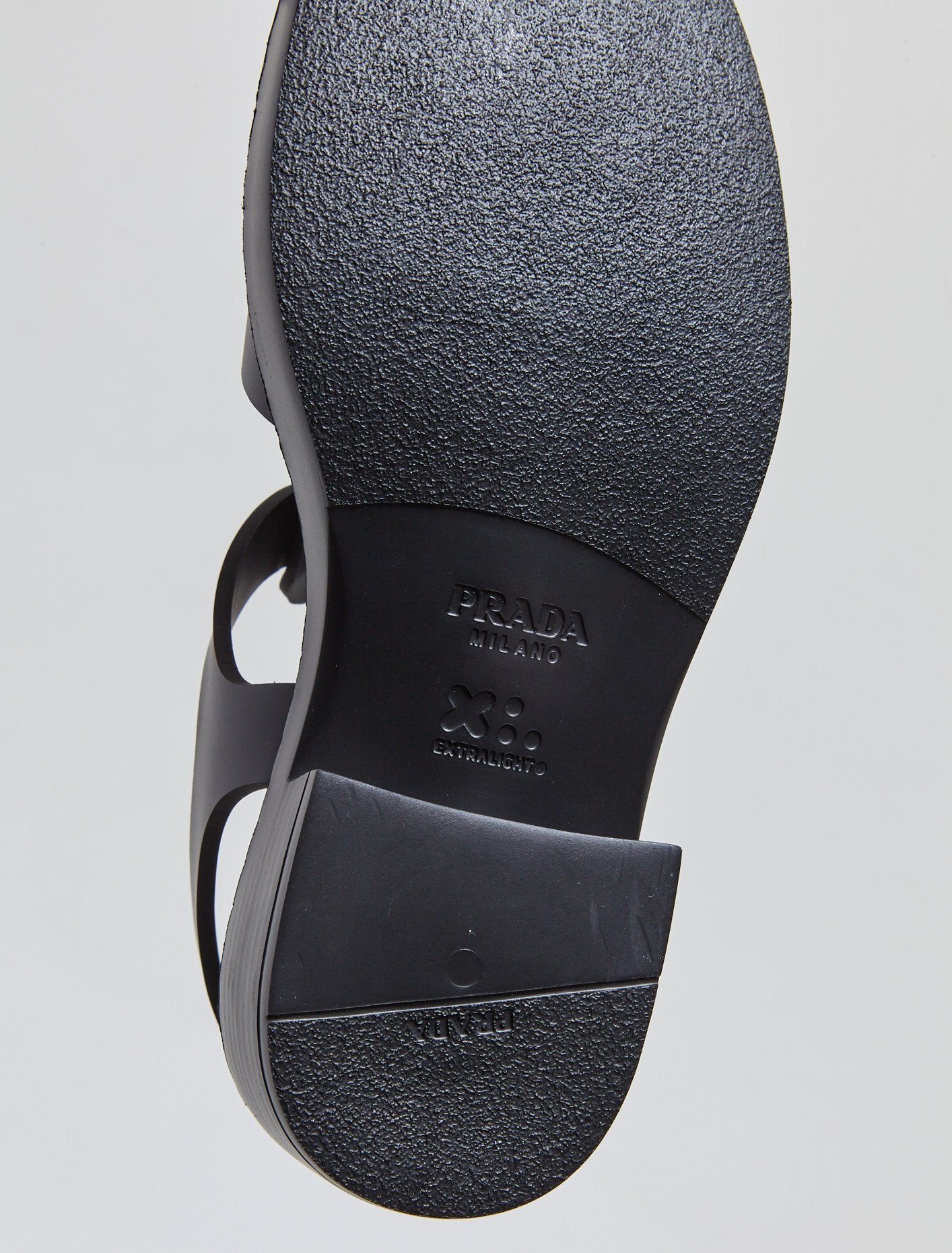 Sporty Foam Rubber Sandals in Black