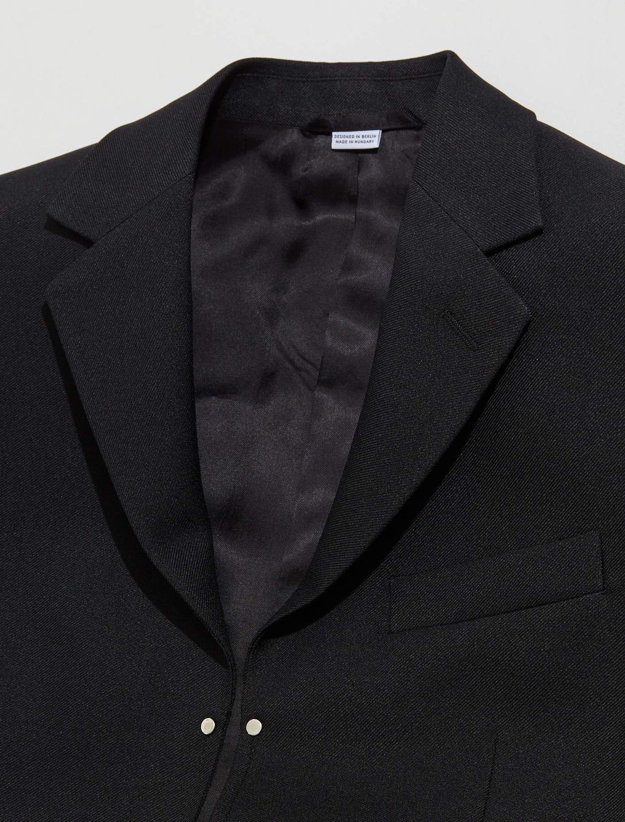 Woven Buttonless Blazer in Black