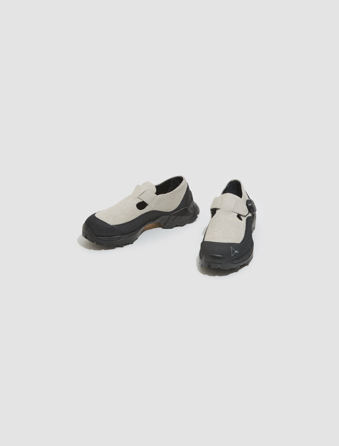 Pala Sneakers in Off White & Black
