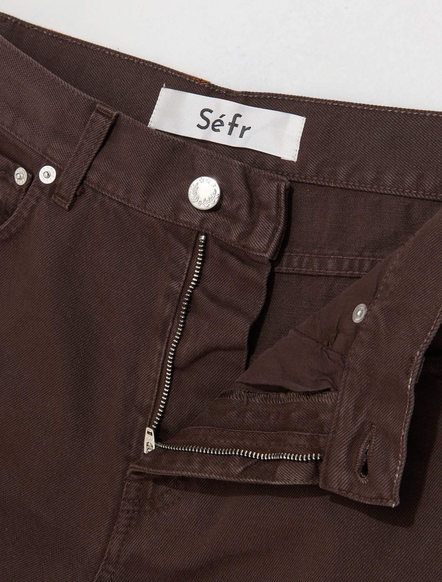 Wide Cut Jeans in Washed Brown