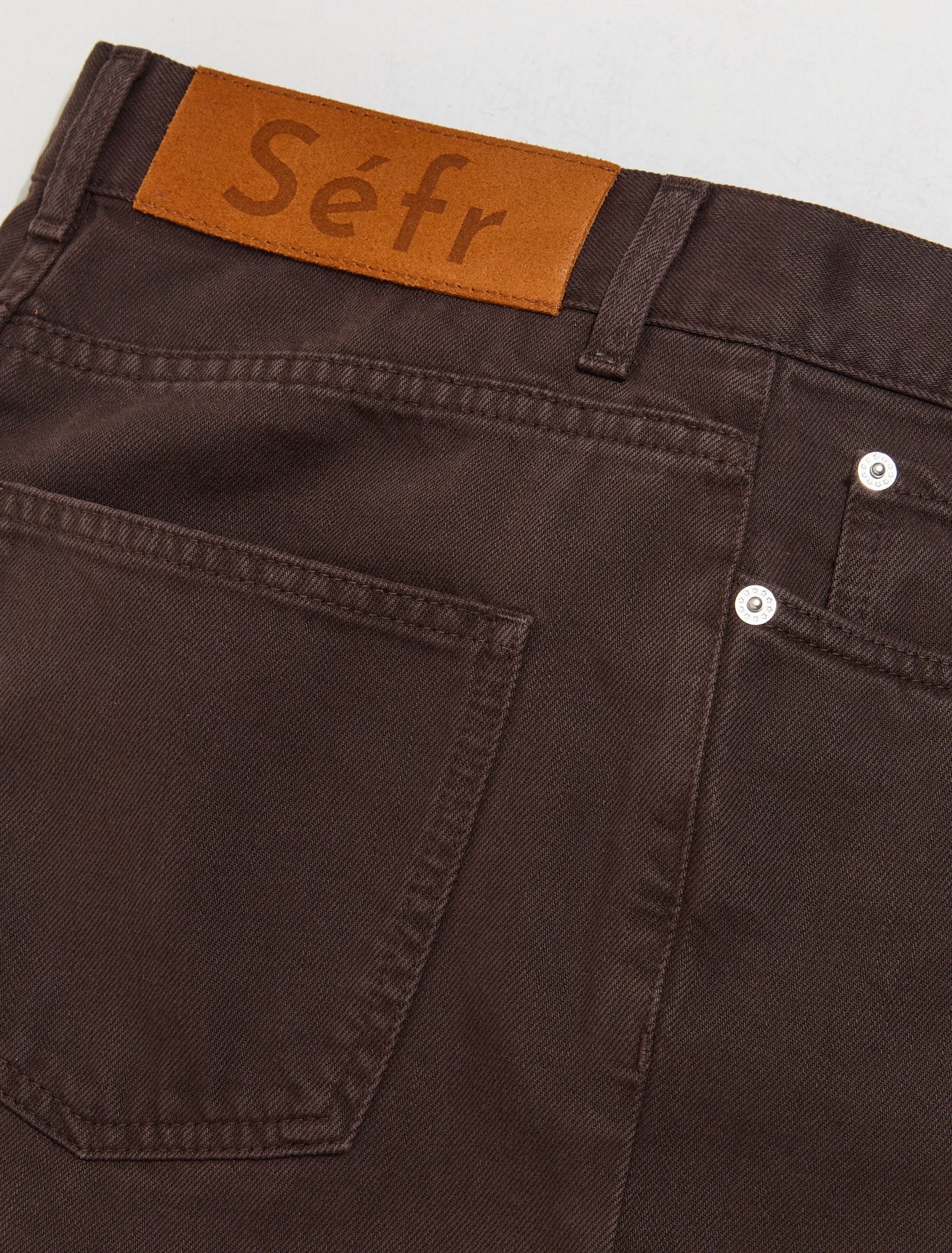 Wide Cut Jeans in Washed Brown