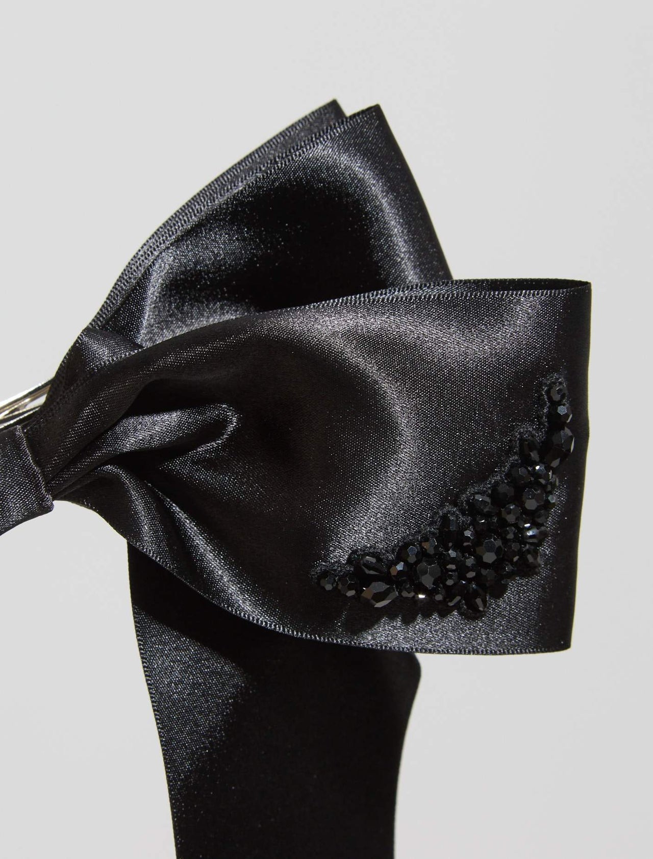 Embellished Bow Hairclip in Black