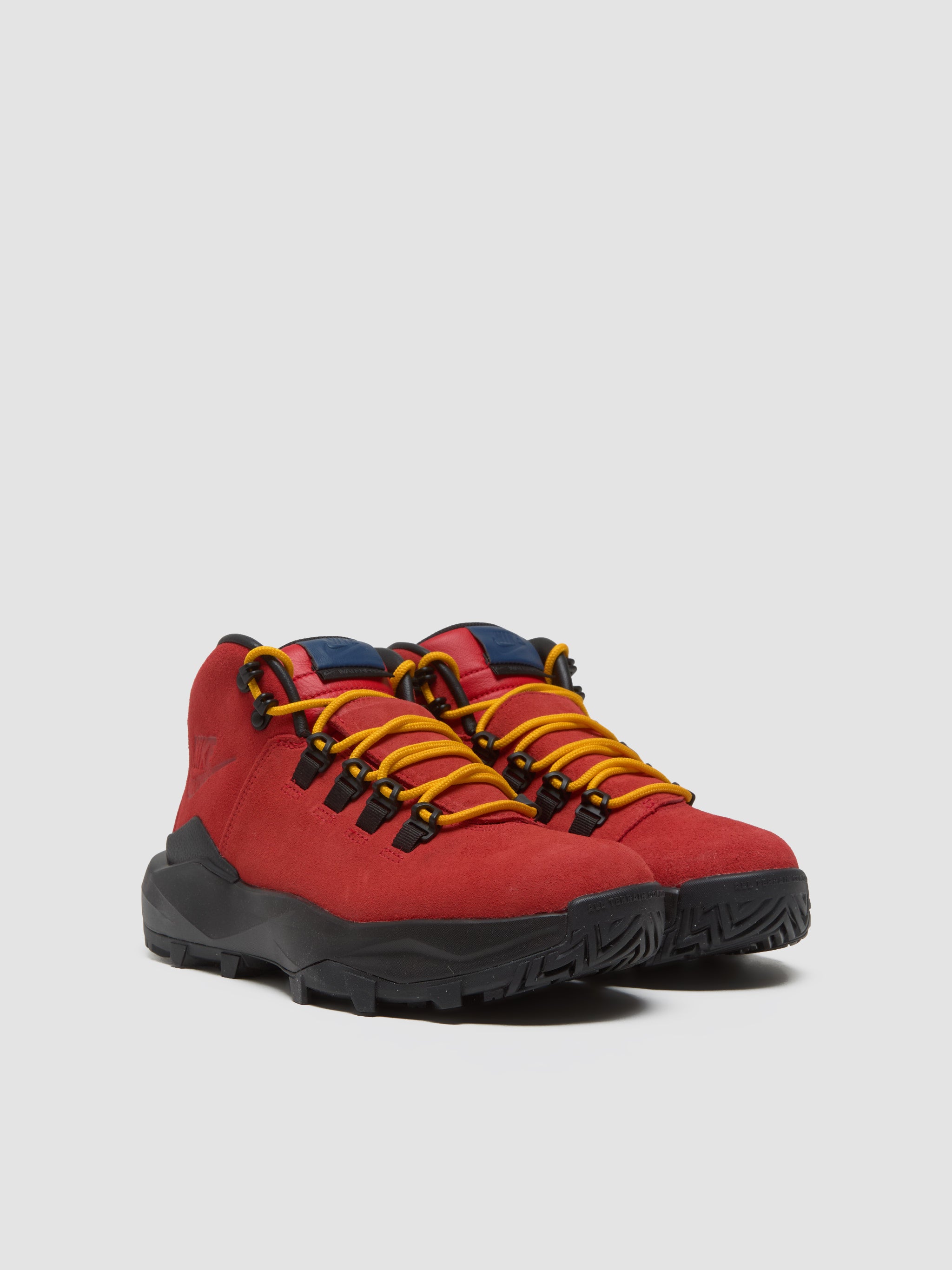 Cygnal Sneaker in University Red & Navy