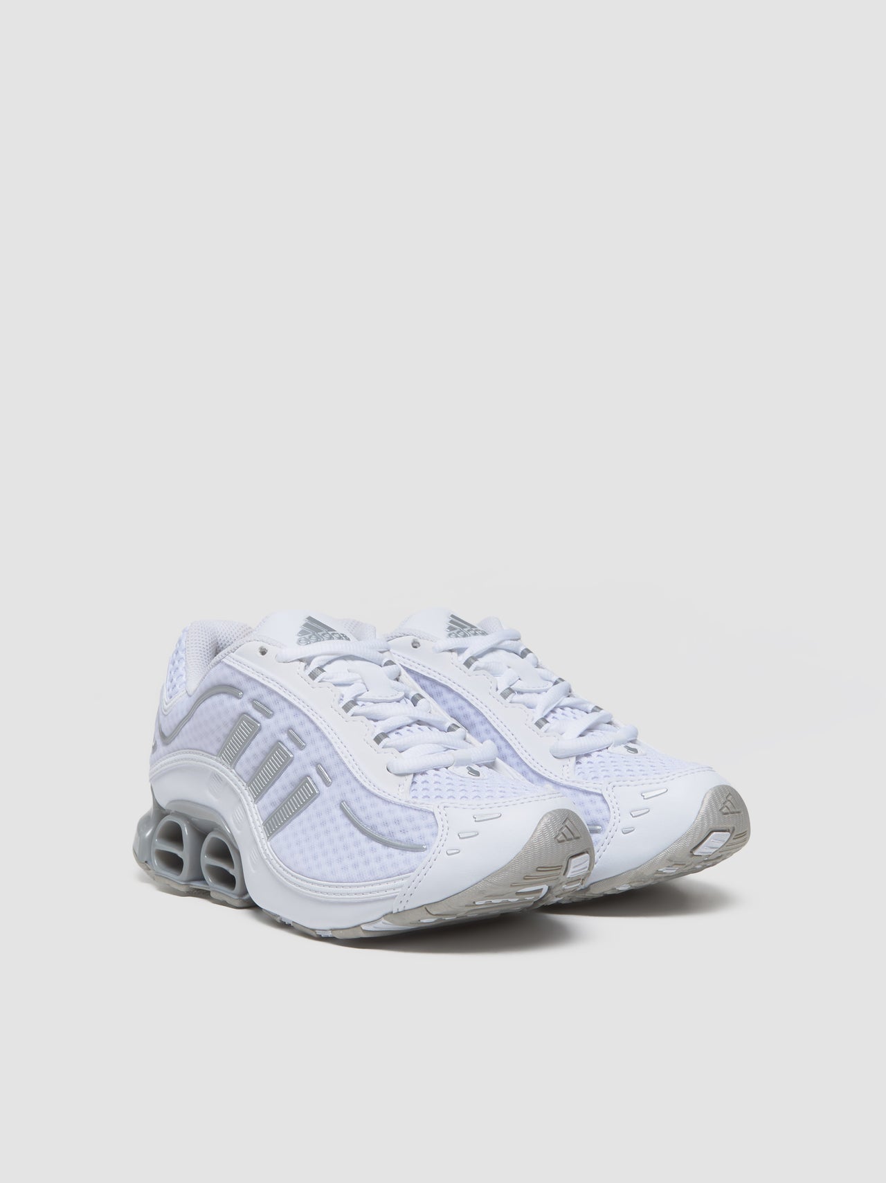 WMNS Megaride O1 Sneaker in White