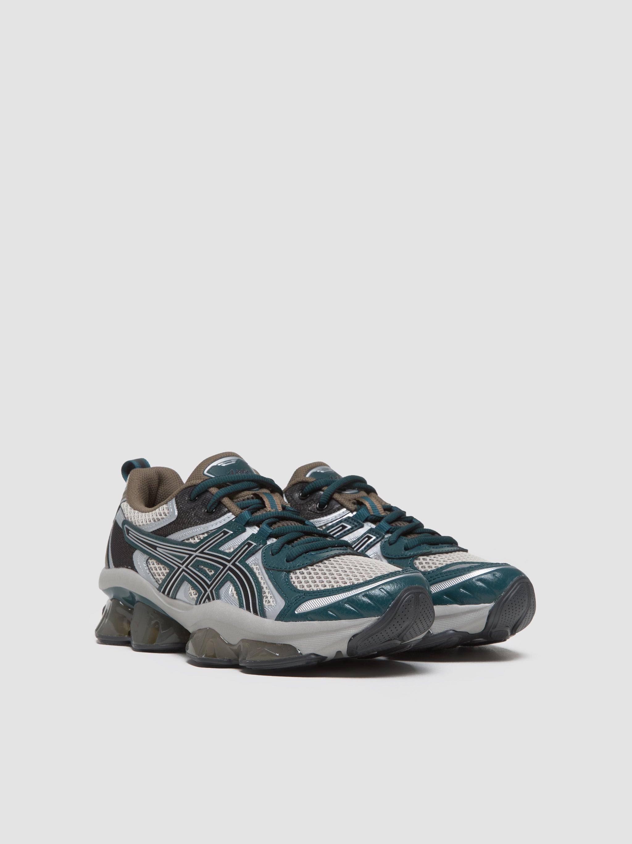 GEL-QUANTUM KINETIC Sneaker in Oatmeal & Dark Taupe