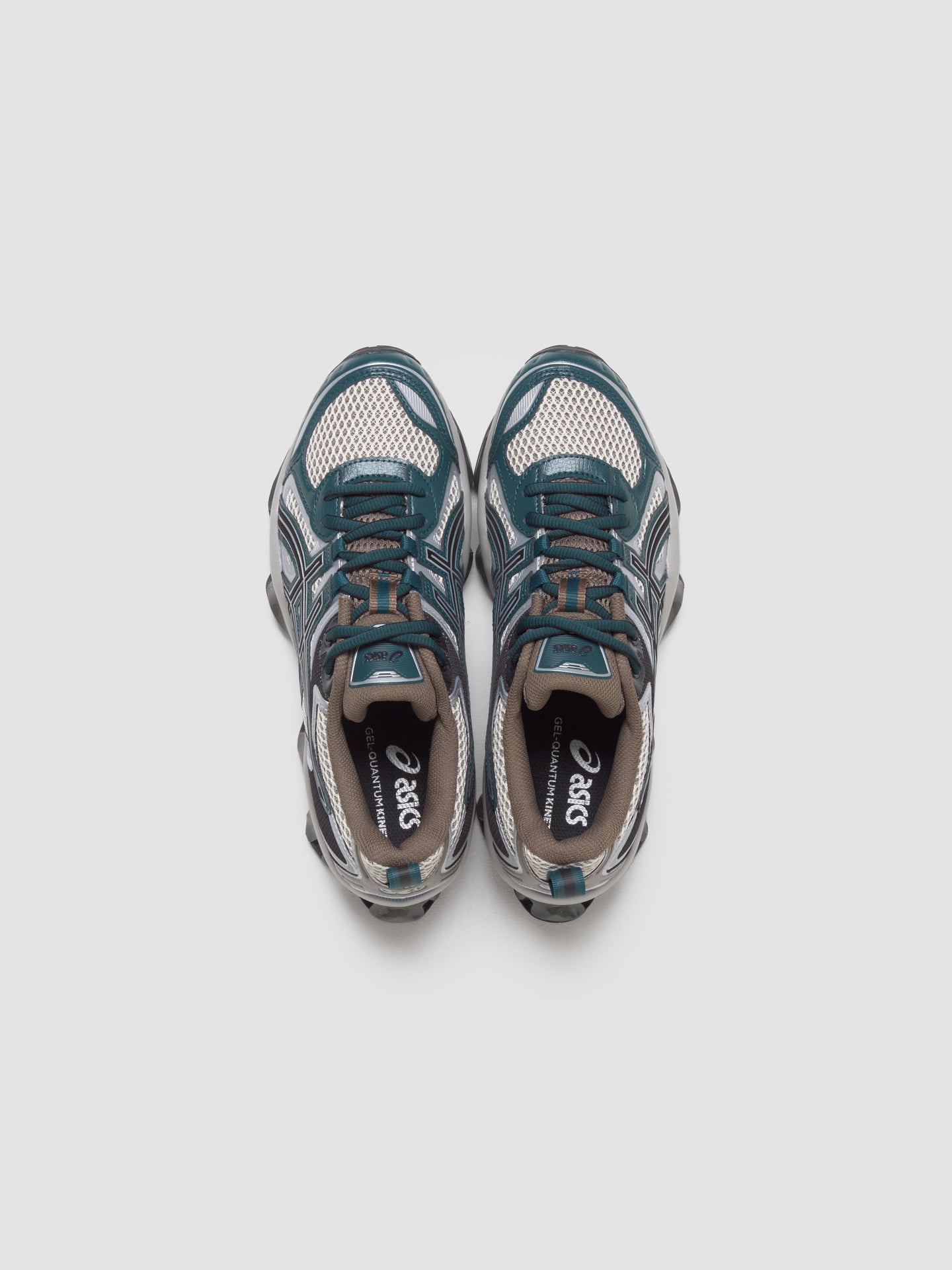 GEL-QUANTUM KINETIC Sneaker in Oatmeal & Dark Taupe