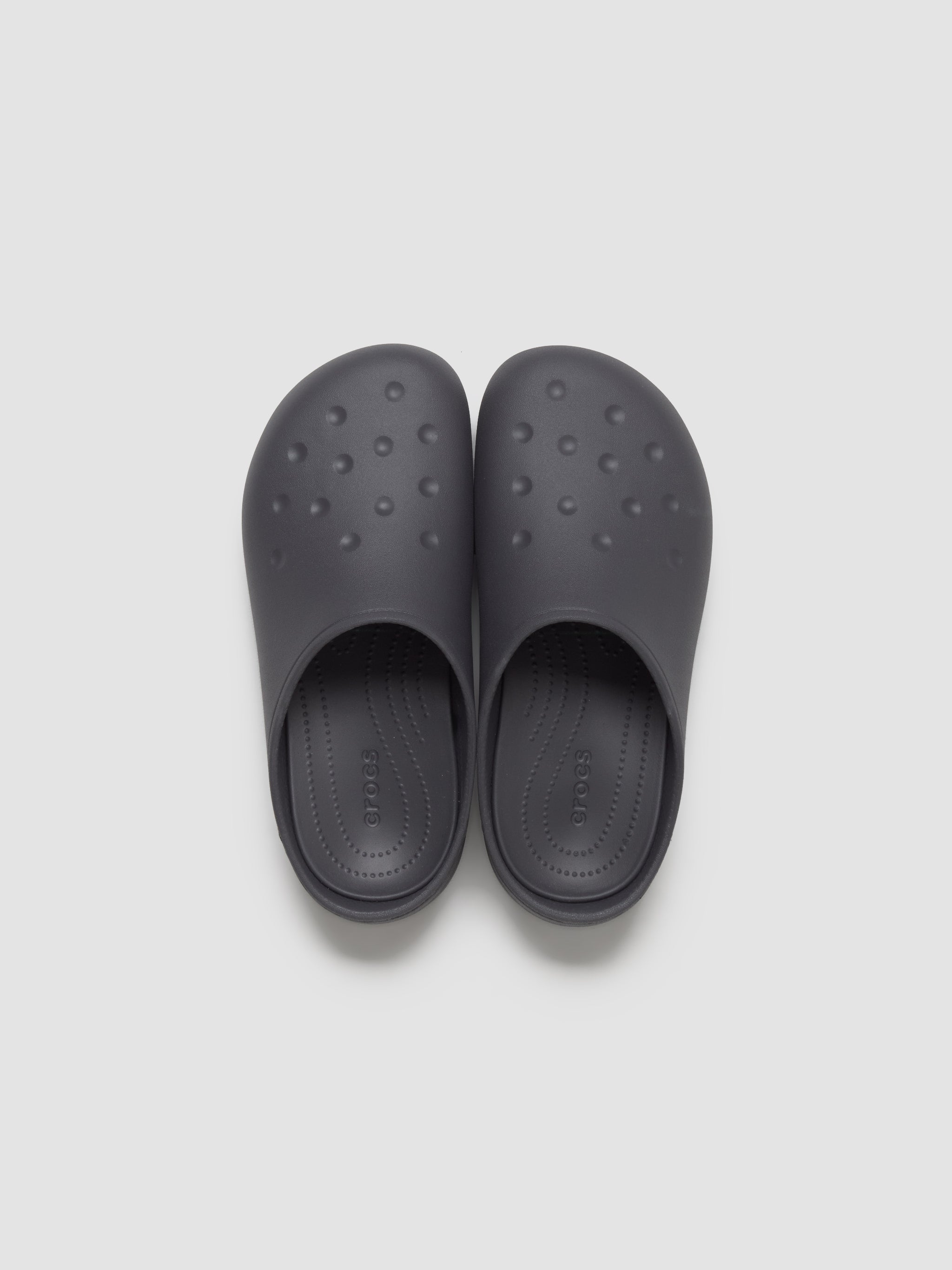 Classic Quiet Clog in Black Sand