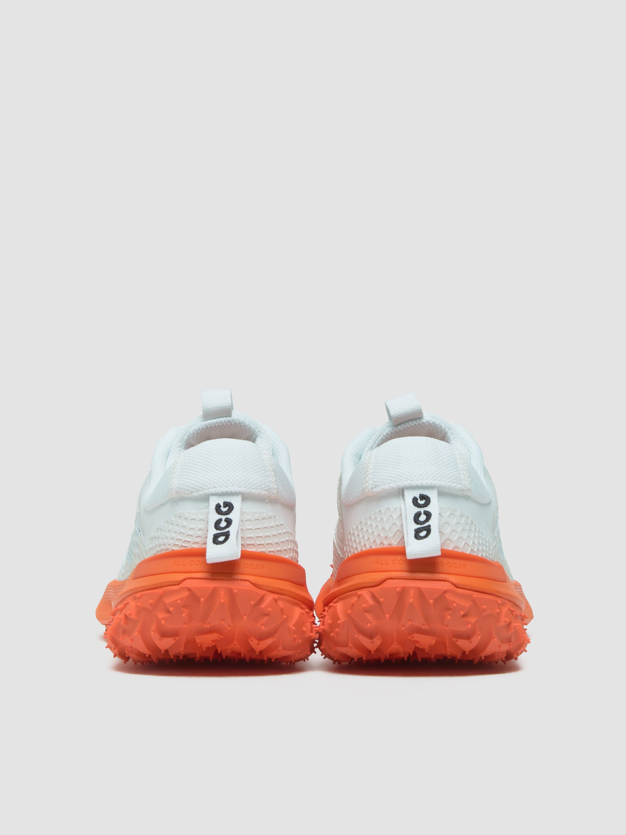 Mountain Fly 2 Low Sneaker in White