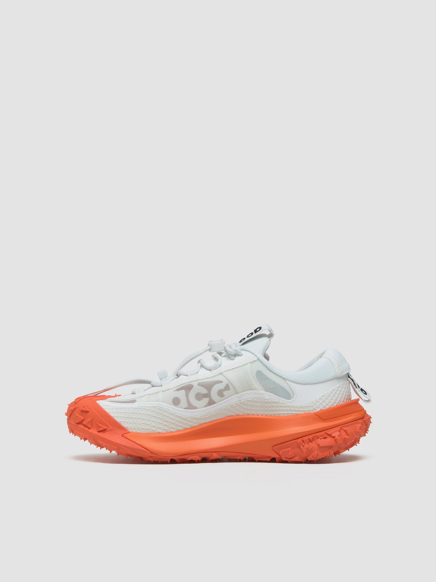 Mountain Fly 2 Low Sneaker in White