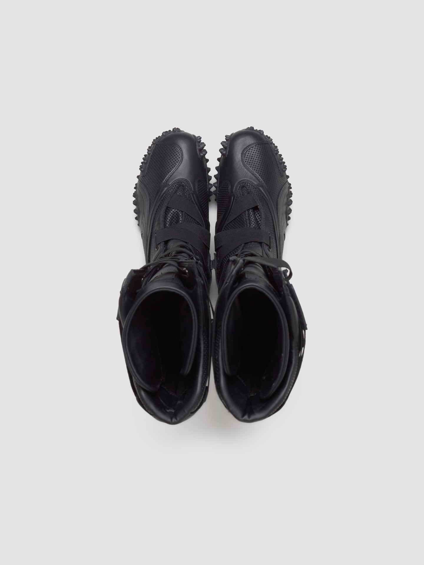 WMNS Mostro Boot Leather Sneaker in Black