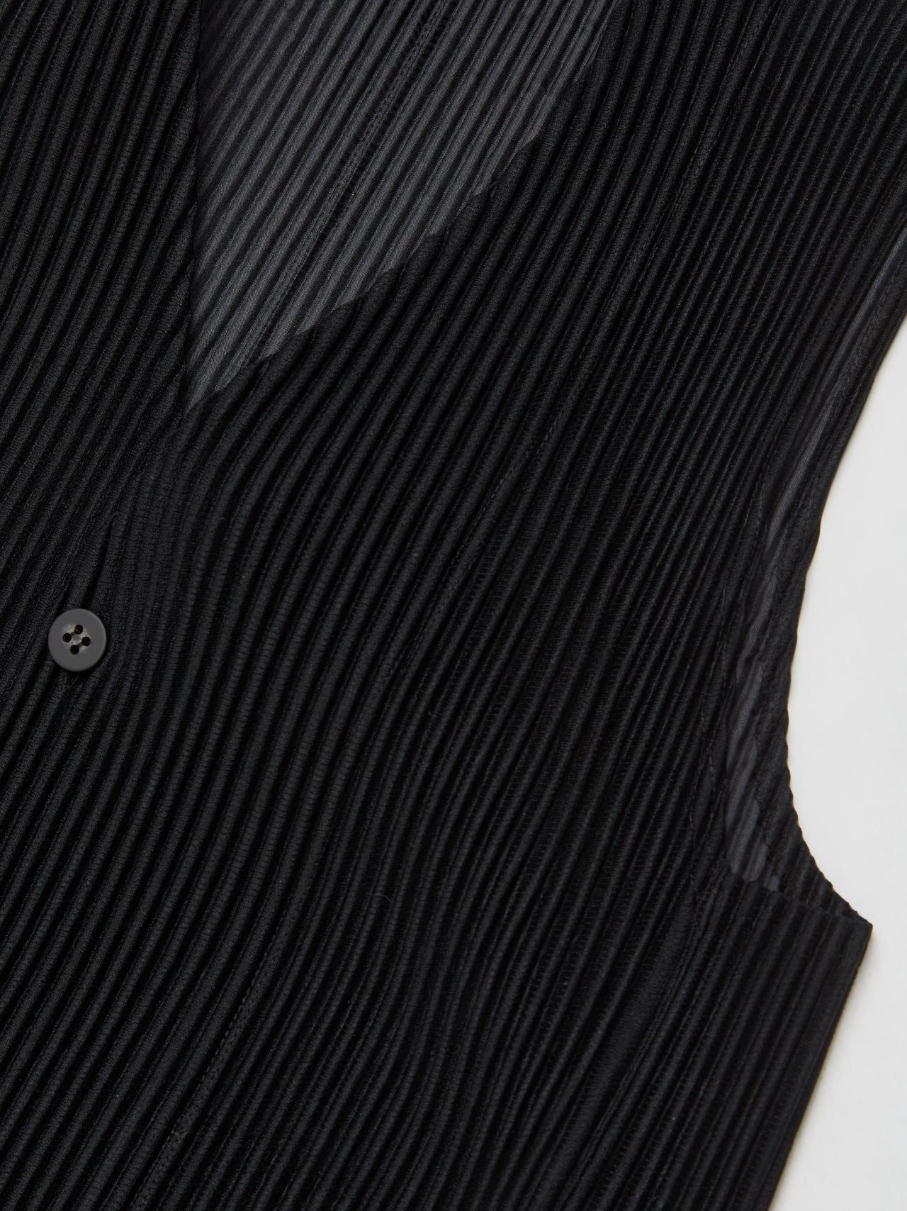 Pleated Button Up Vest in Black