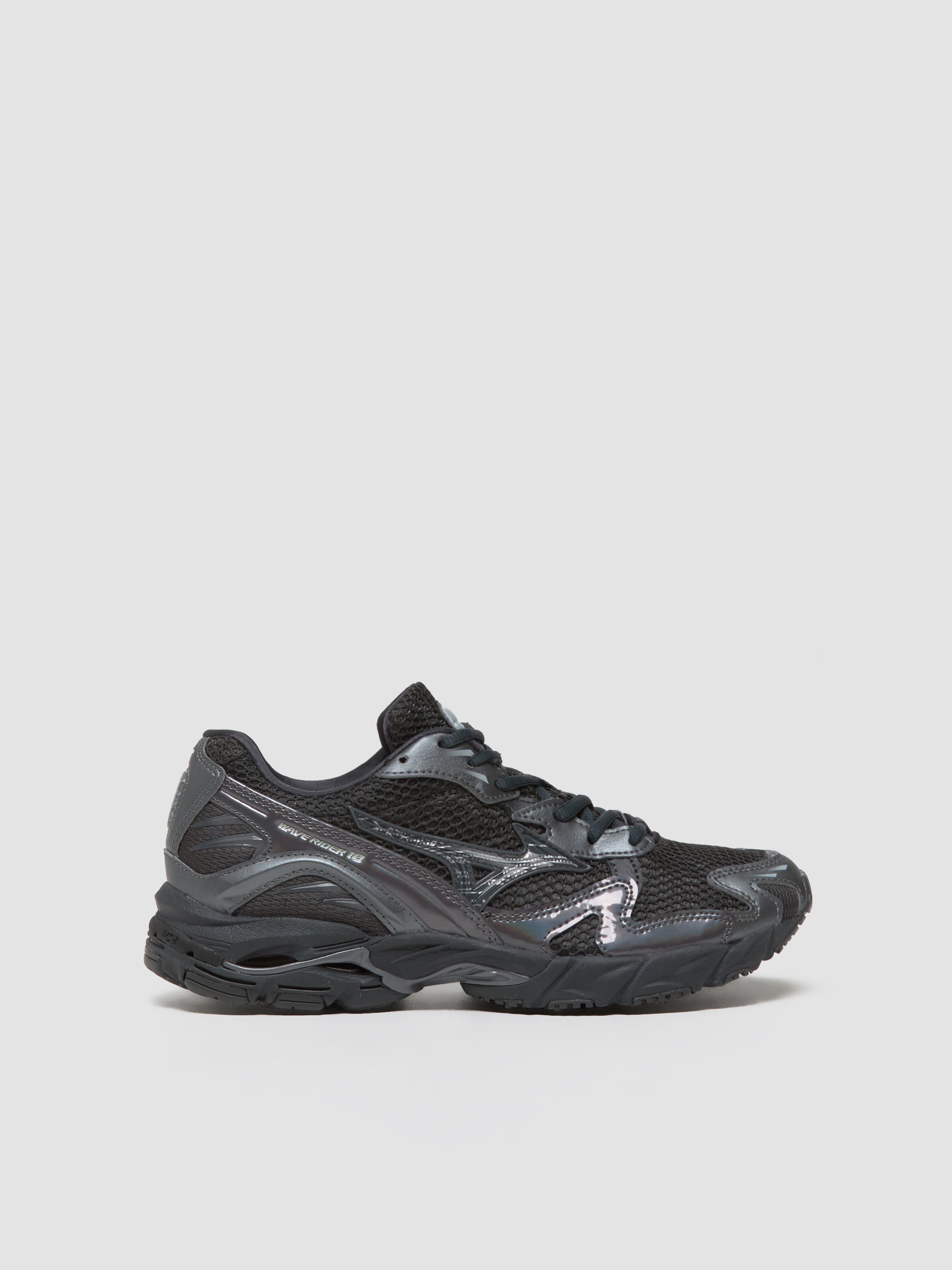 Mizuno - Wave Prophecy Moc GTX Sneaker in Triple Black