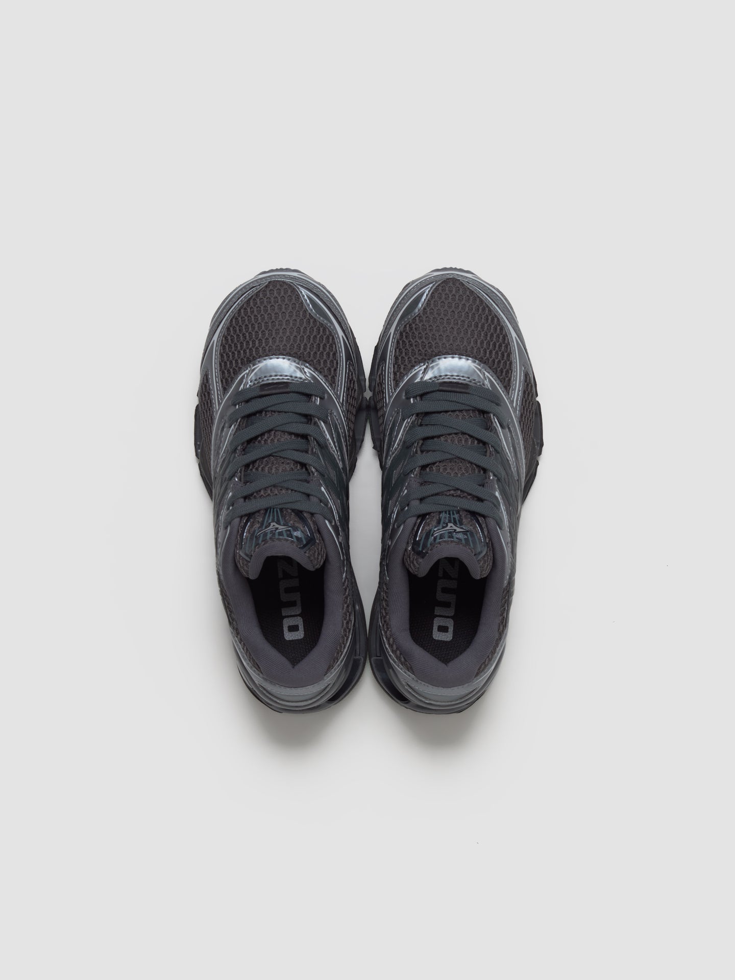 Wave Prophecy LS Sneaker in Black Sand & Metallic Gray