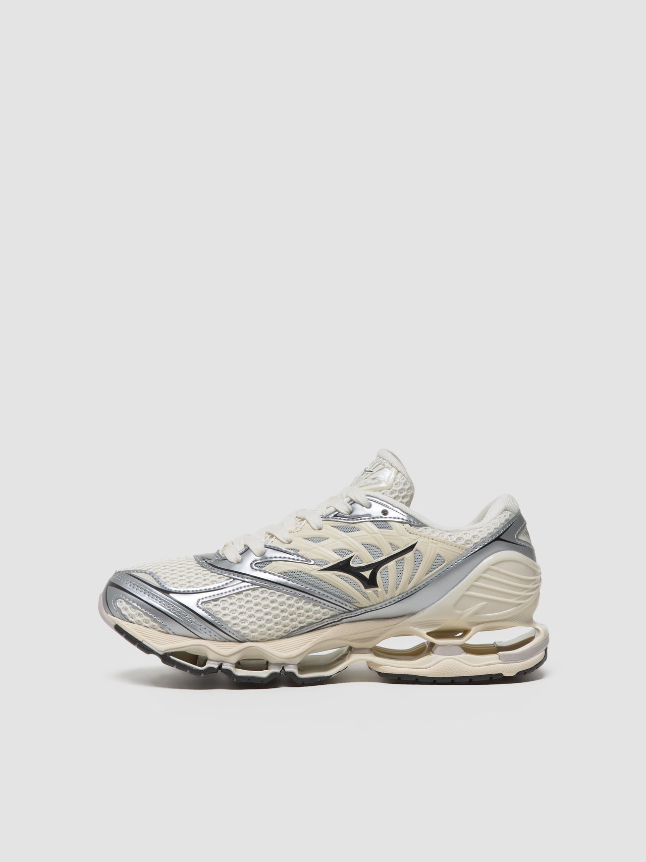 Wave Prophecy LS Sneaker in Pristine & Black