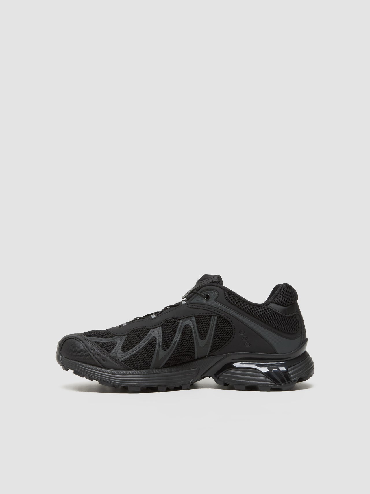 XT-WHISPER Sneaker in Black & Asphalt